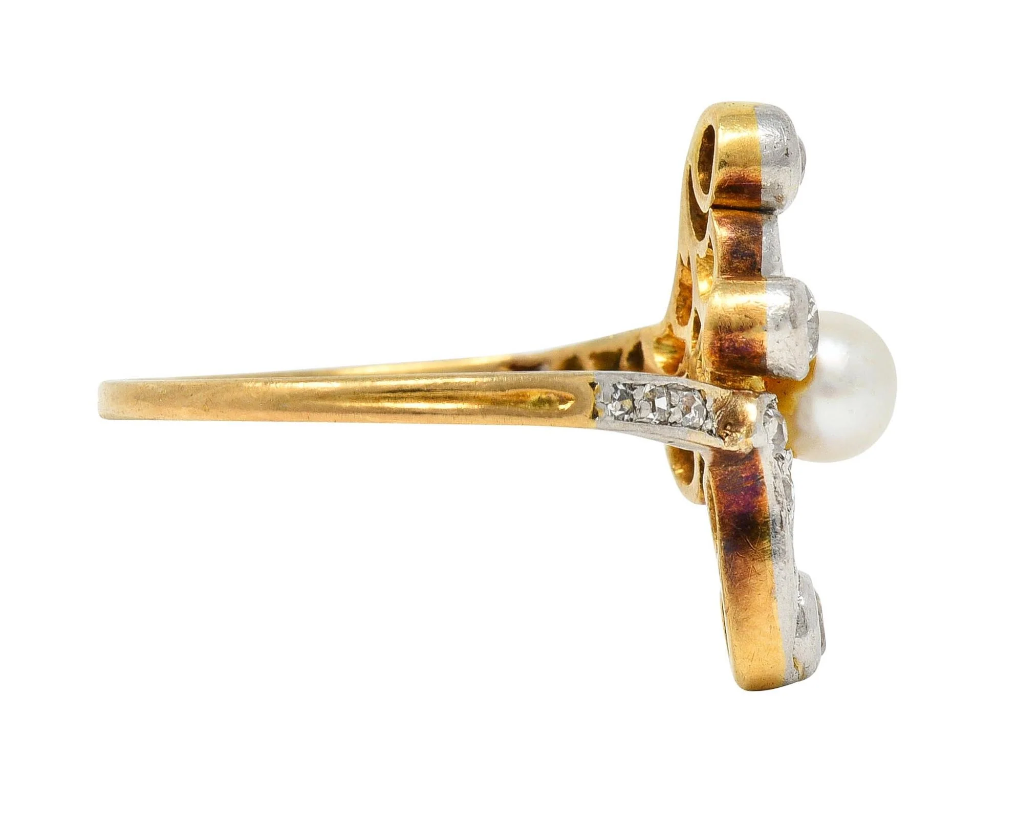 Edwardian Pearl Diamond Platinum-Topped 18 Karat Gold Foliate Antique Navette Ring - Image 3