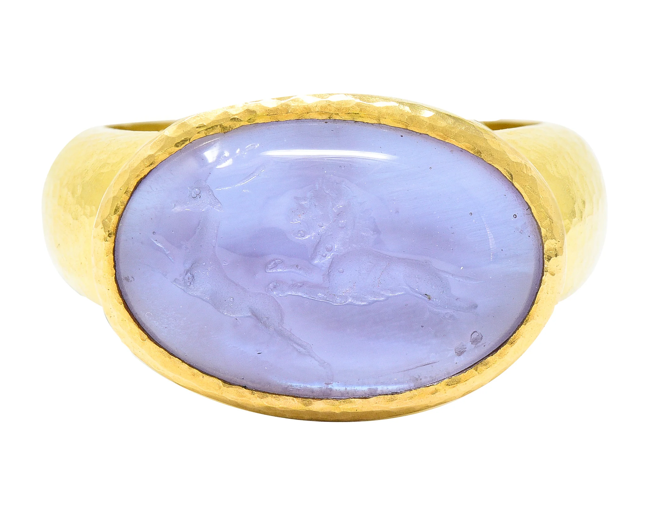 Elizabeth Locke Lavender Venetian Glass Mother-Of-Pearl 18 Karat Yellow Gold Lion & Gazelle Intaglio Vintage Signet Ring