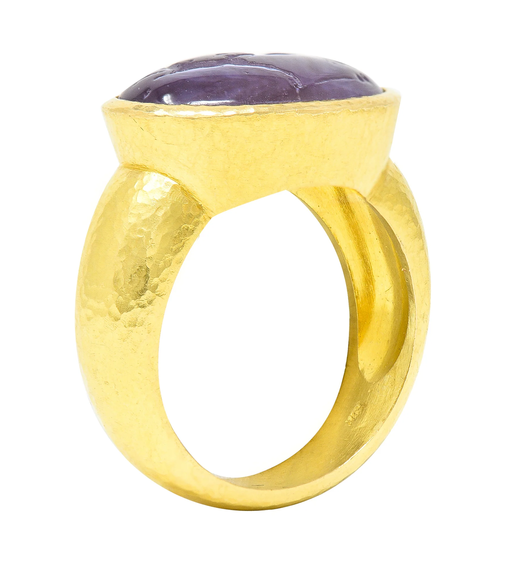 Elizabeth Locke Lavender Venetian Glass Mother-Of-Pearl 18 Karat Yellow Gold Lion & Gazelle Intaglio Vintage Signet Ring - Image 11