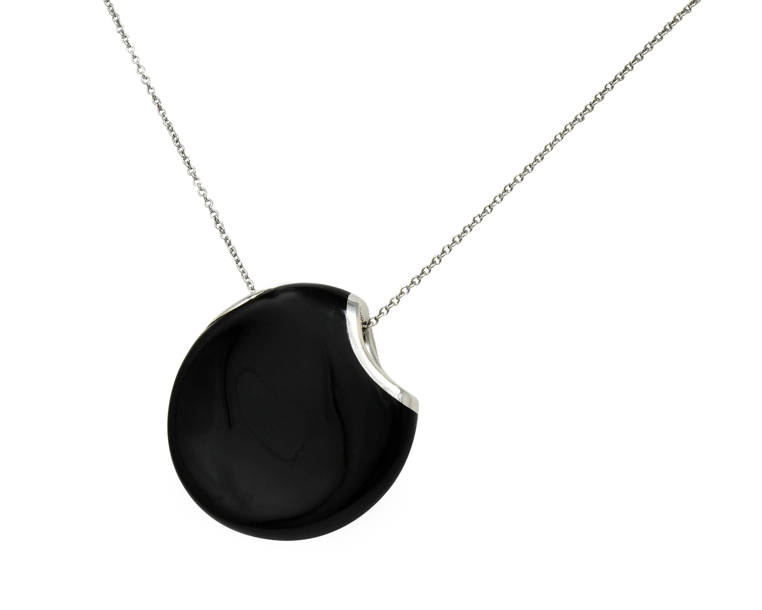 Elsa Peretti Tiffany & Co. Onyx Platinum Touchstone Pendant Necklace