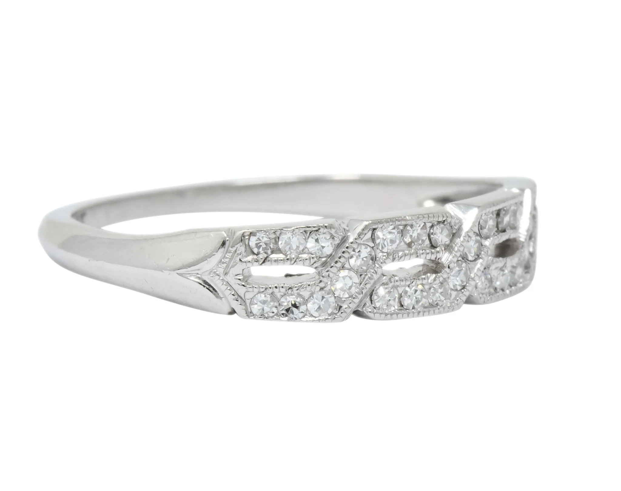 Enchanting Edwardian Diamond Platinum Trellis Band Ring - Image 2