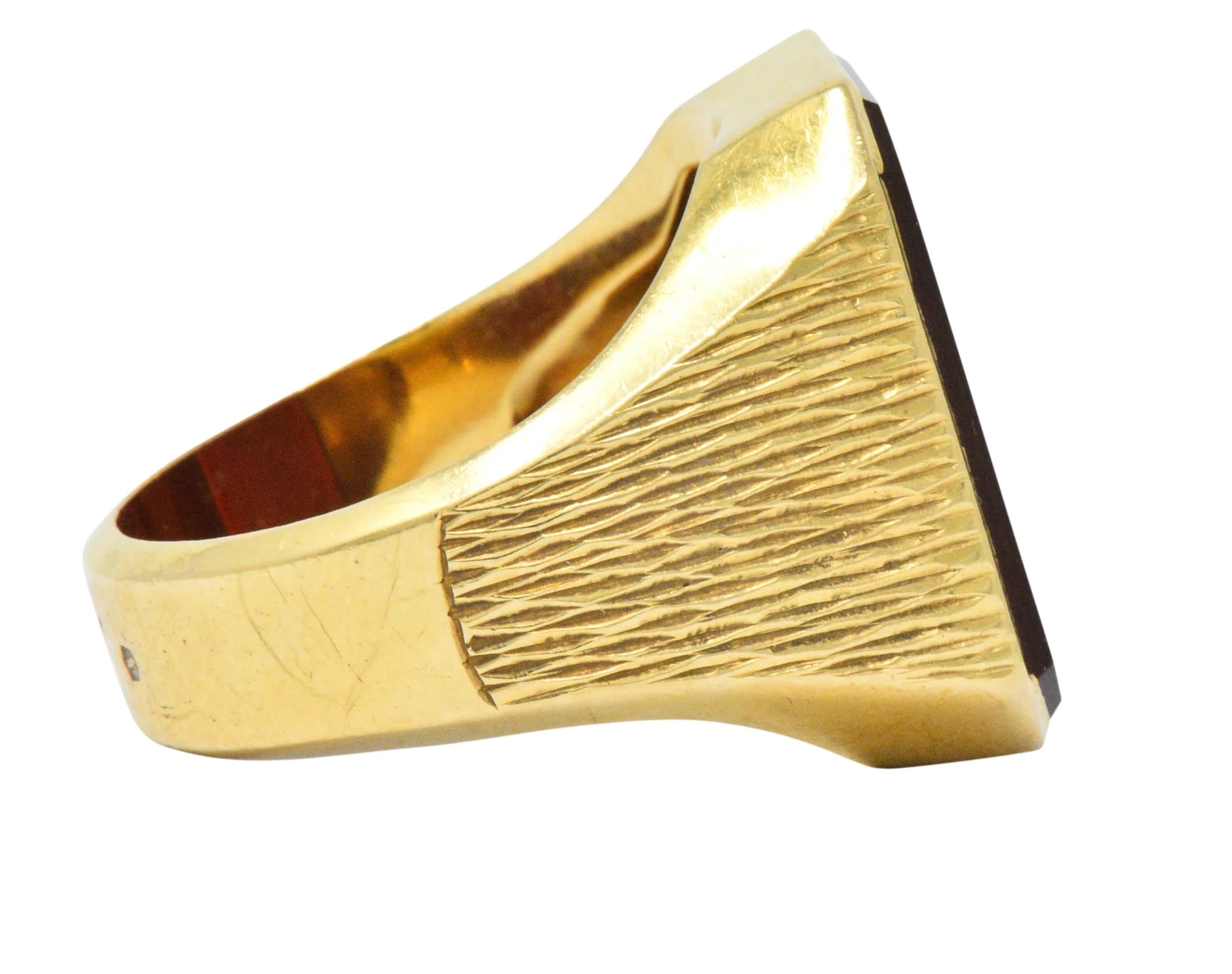 Exemplary Victorian Intaglio Carnelian 18 Karat Gold Men's Signet Ring - Image 4