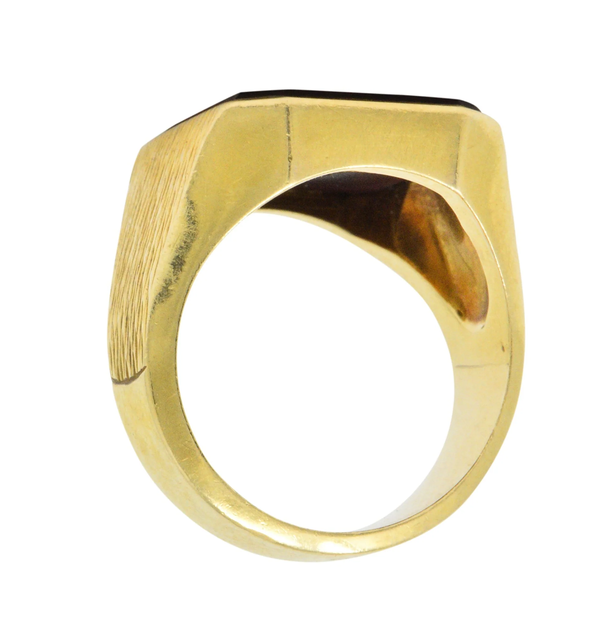 Exemplary Victorian Intaglio Carnelian 18 Karat Gold Men's Signet Ring - Image 6