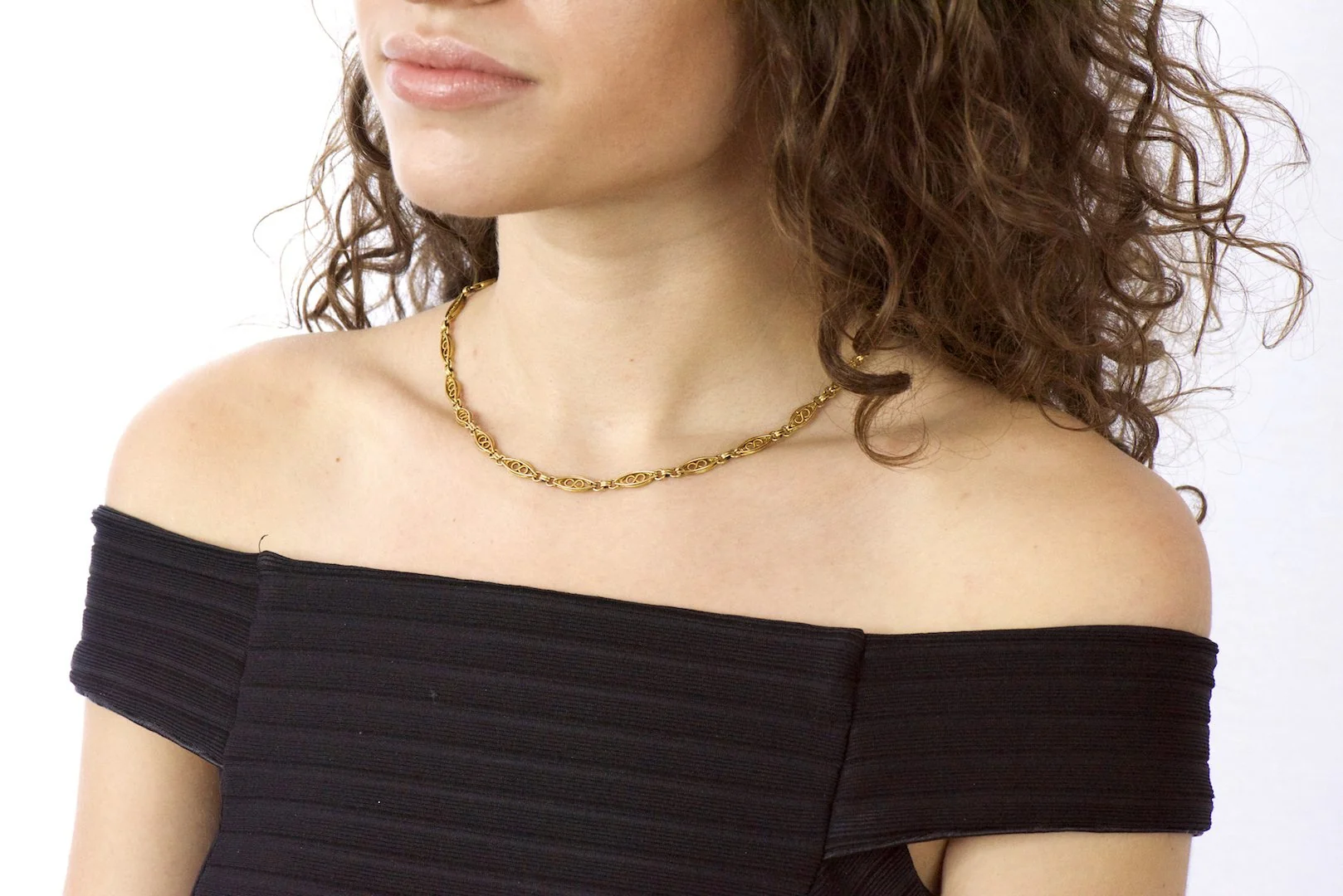 Fancy Victorian 18 Karat Gold Chain Necklace - Image 9