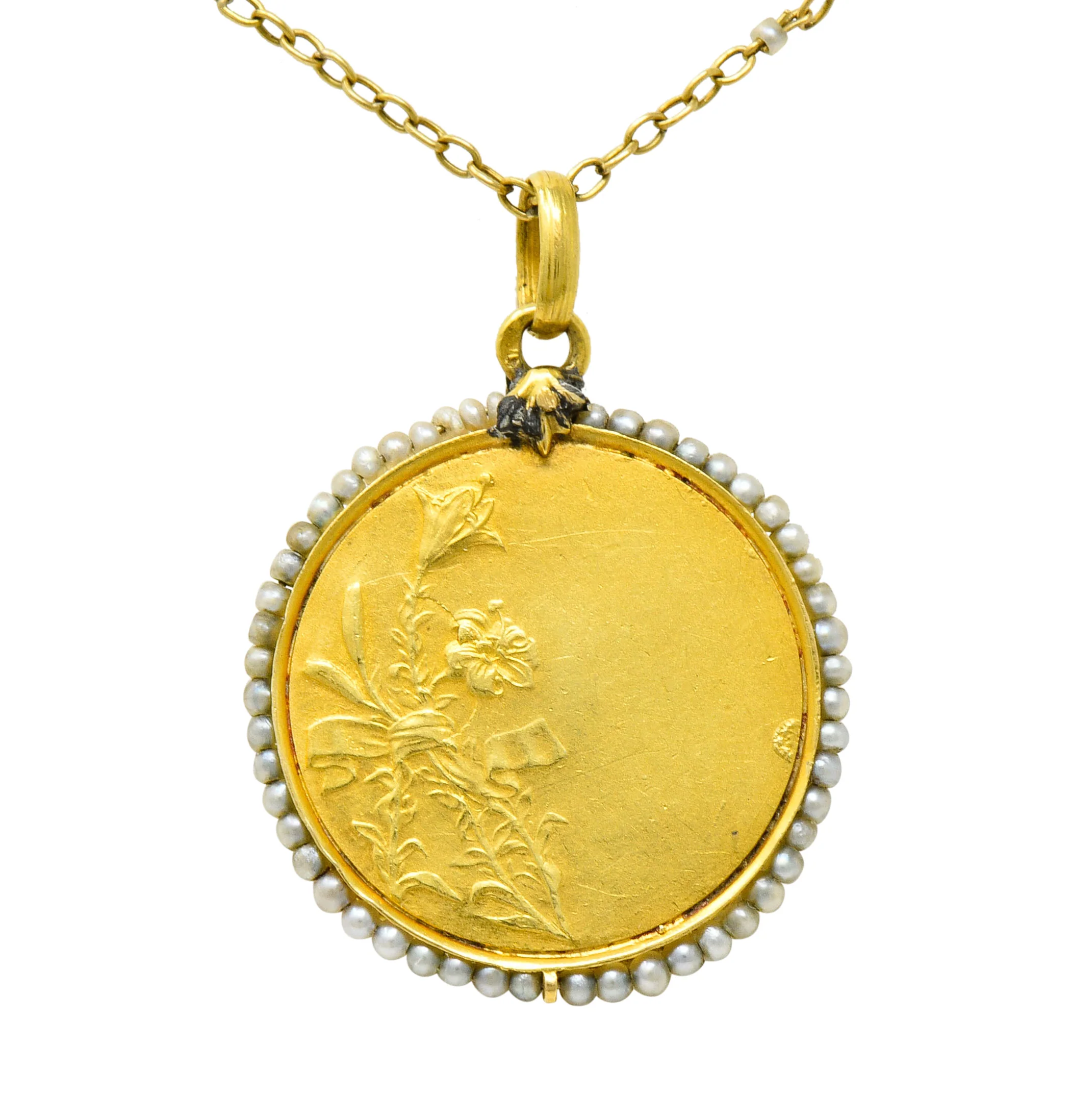 Felix Rasumny Art Nouveau Natural Freshwater Seed Pearl 18 Karat Gold Religious Medal Necklace - Image 10