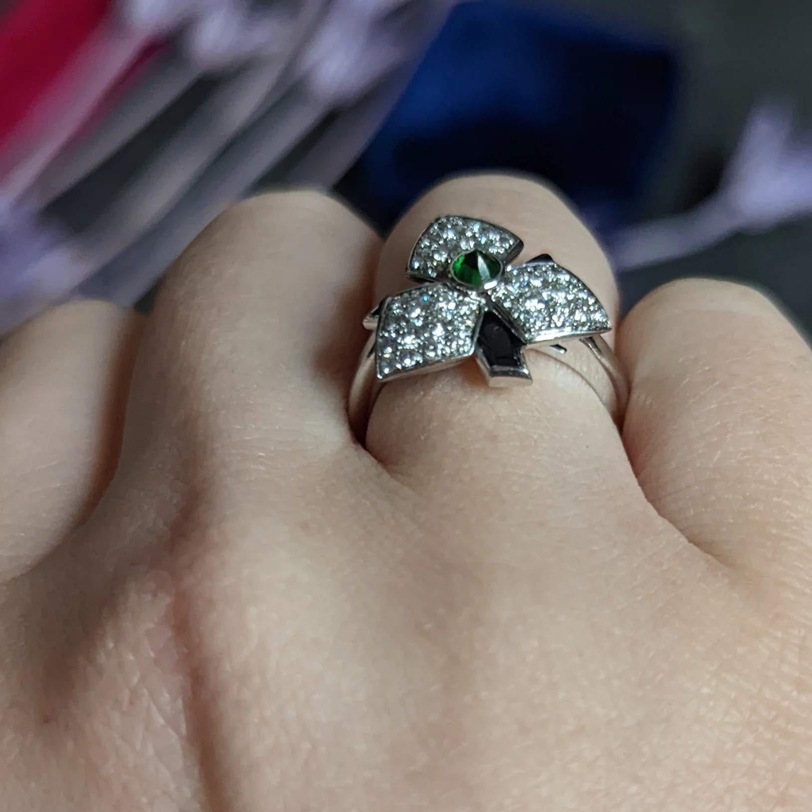 French Cartier Diamond Onyx Tsavorite Garnet 18 Karat White Gold Caresse D'Orchidees Ring - Image 12