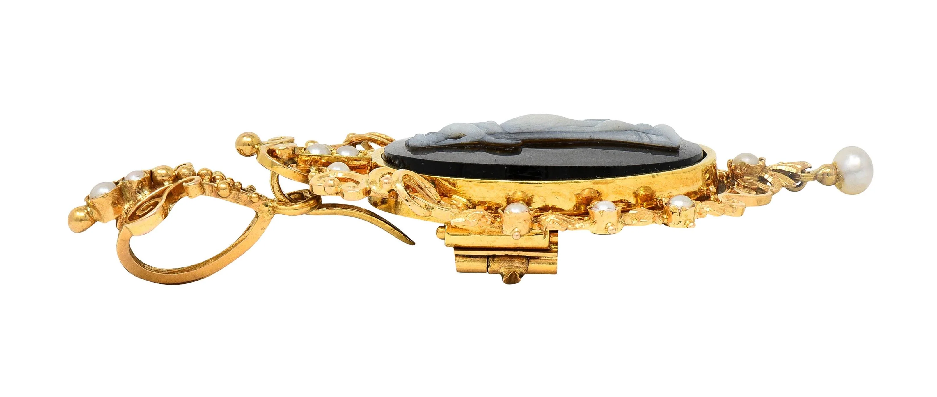 French Victorian Pearl Carved Agate Onyx 18 Karat Gold Neoclassical Women Antique Pendant Brooch - Image 6