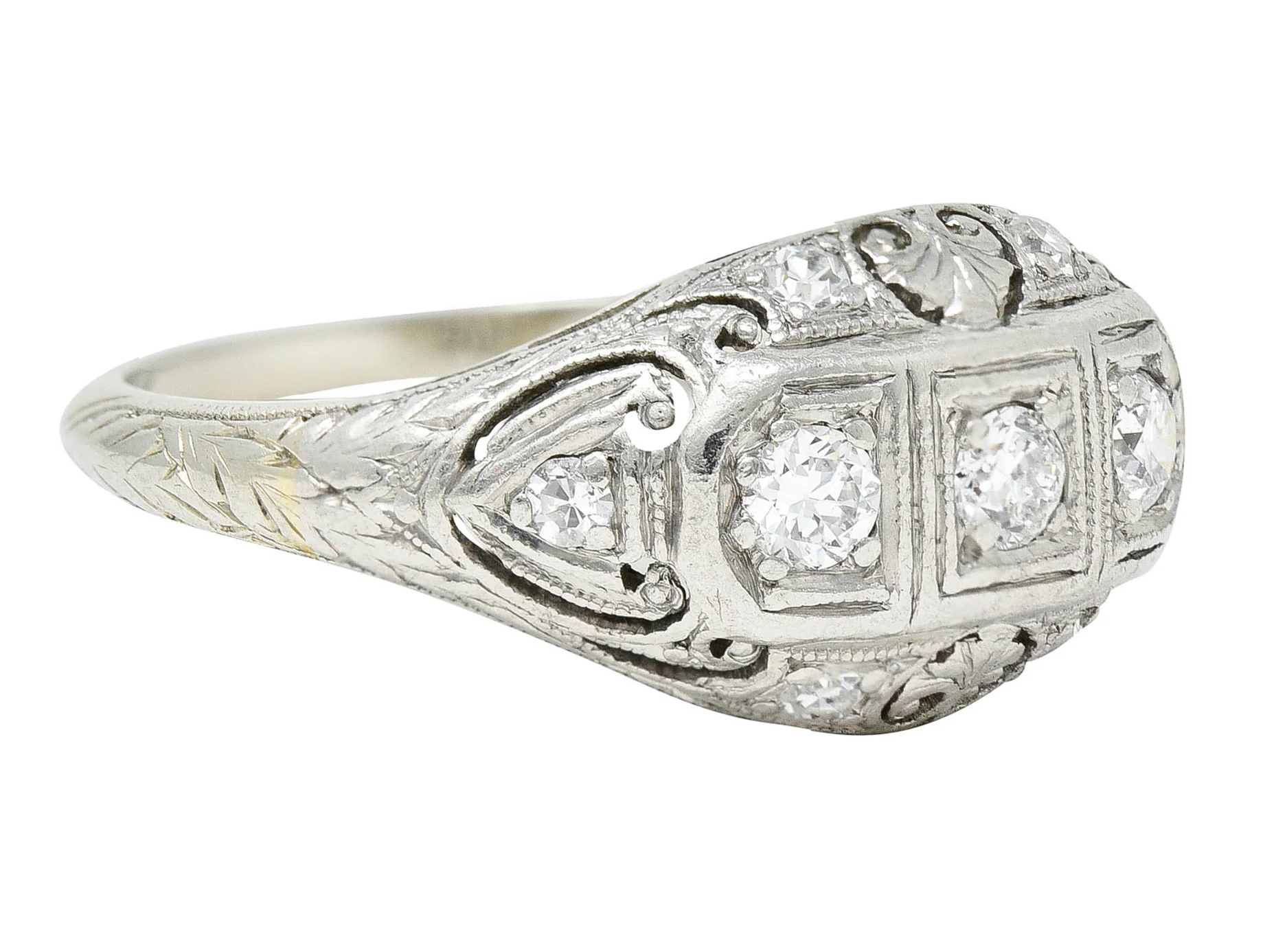 Fulmer & Co. 0.50 CTW Diamond 19 Karat White Gold Palm Leaf Bombe Band Ring - Image 2