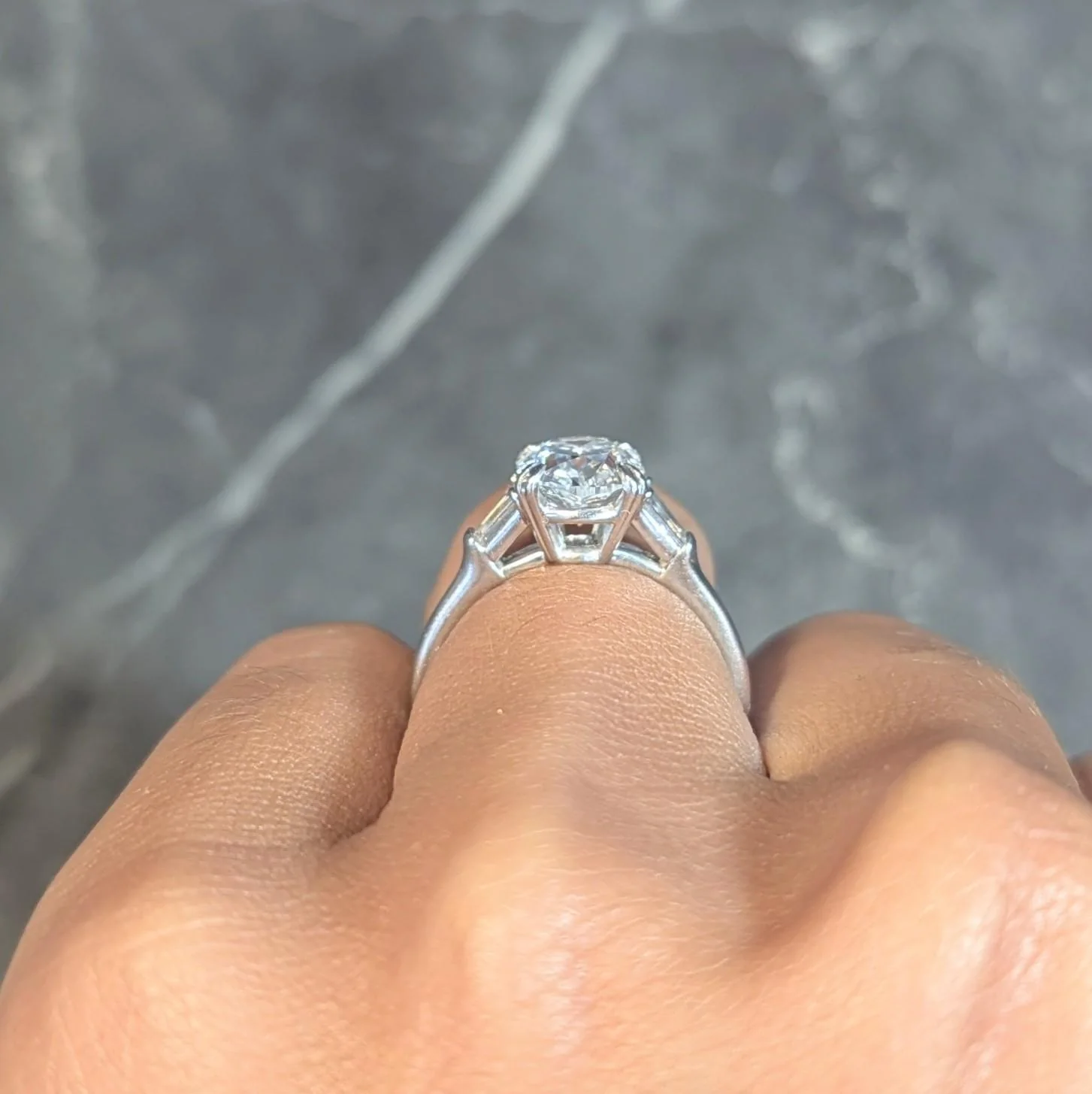 Harry Winston 1978 2.34 CTW Oval Cut Diamond Platinum Vintage Engagement Ring - Image 18