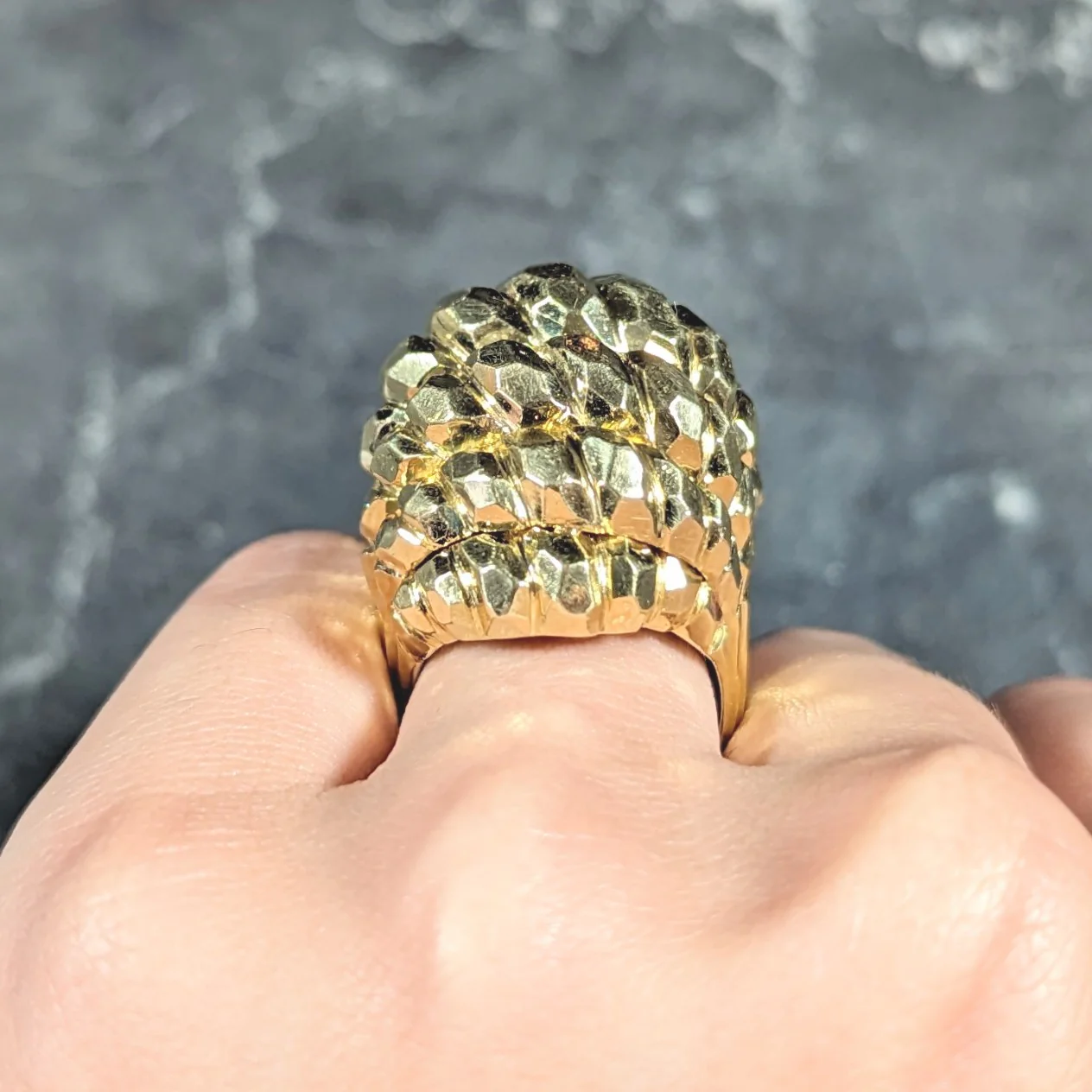 Henry Dunay 1970's 18 Karat Yellow Gold Faceted Vintage Dome Ring - Image 13