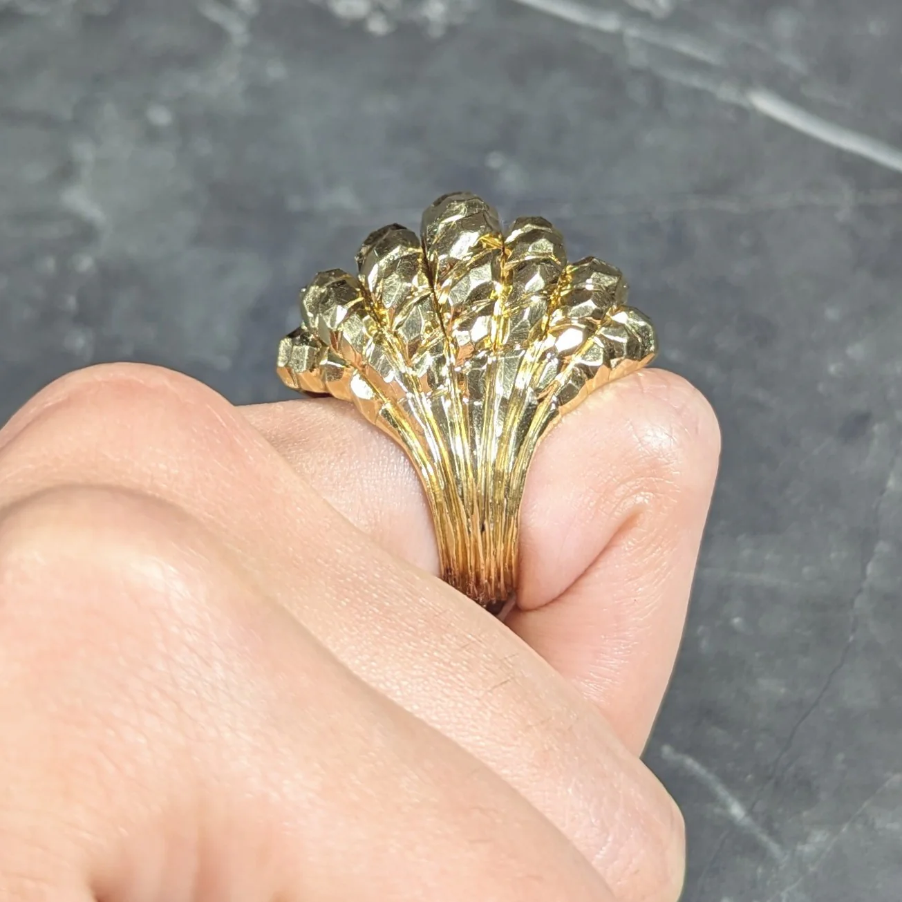 Henry Dunay 1970's 18 Karat Yellow Gold Faceted Vintage Dome Ring - Image 14
