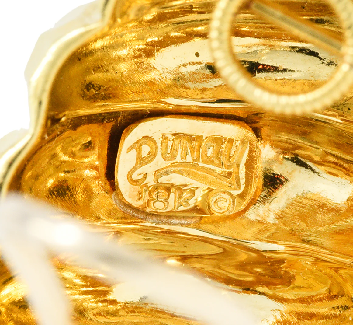 Henry Dunay Vintage 18 Karat Yellow Gold Cynnabar Ear-Clip Earrings - Image 5