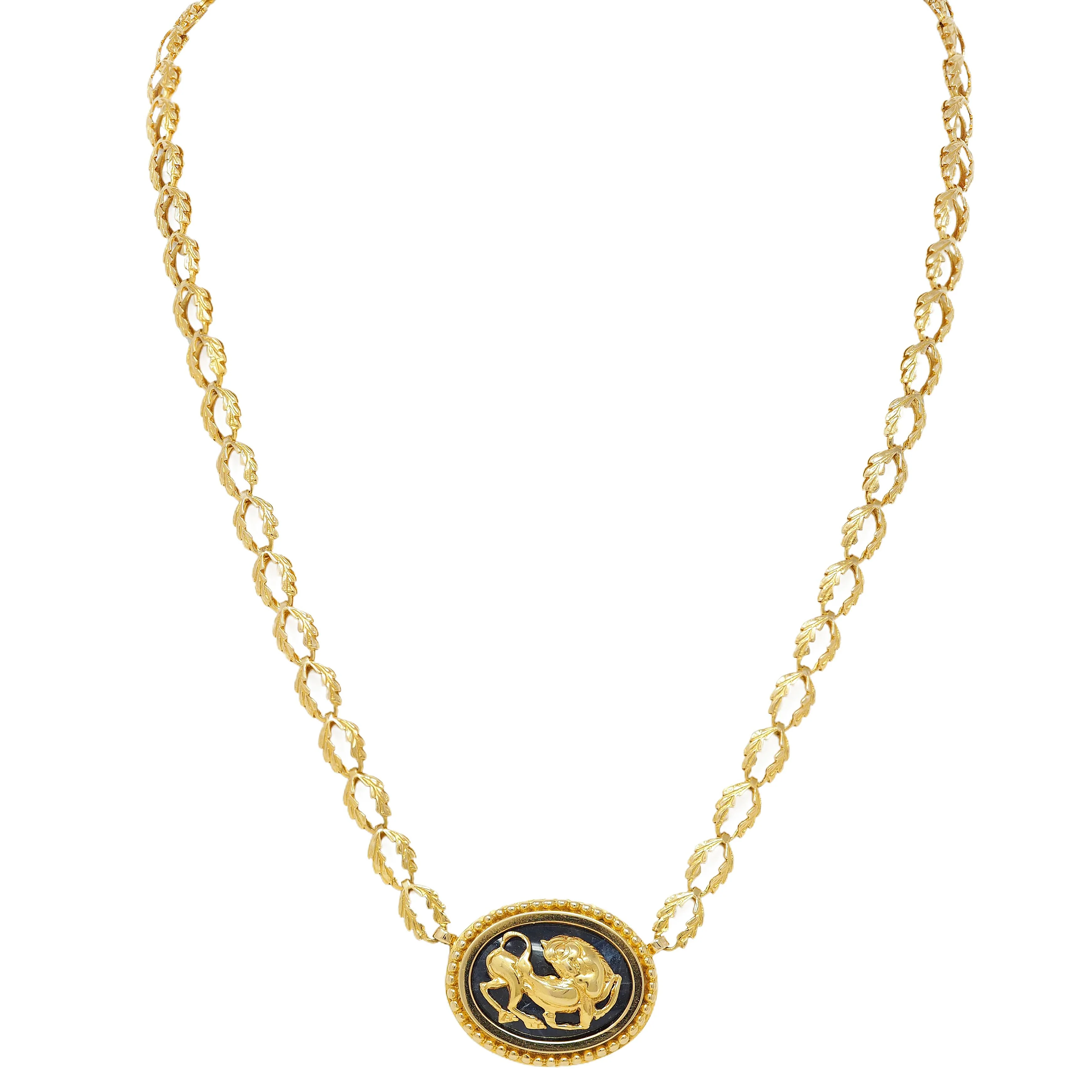 Ilias LaLaounis 1970's Sodalite 18 Karat Yellow Gold Vintage Horse Pendant Station Necklace - Image 5