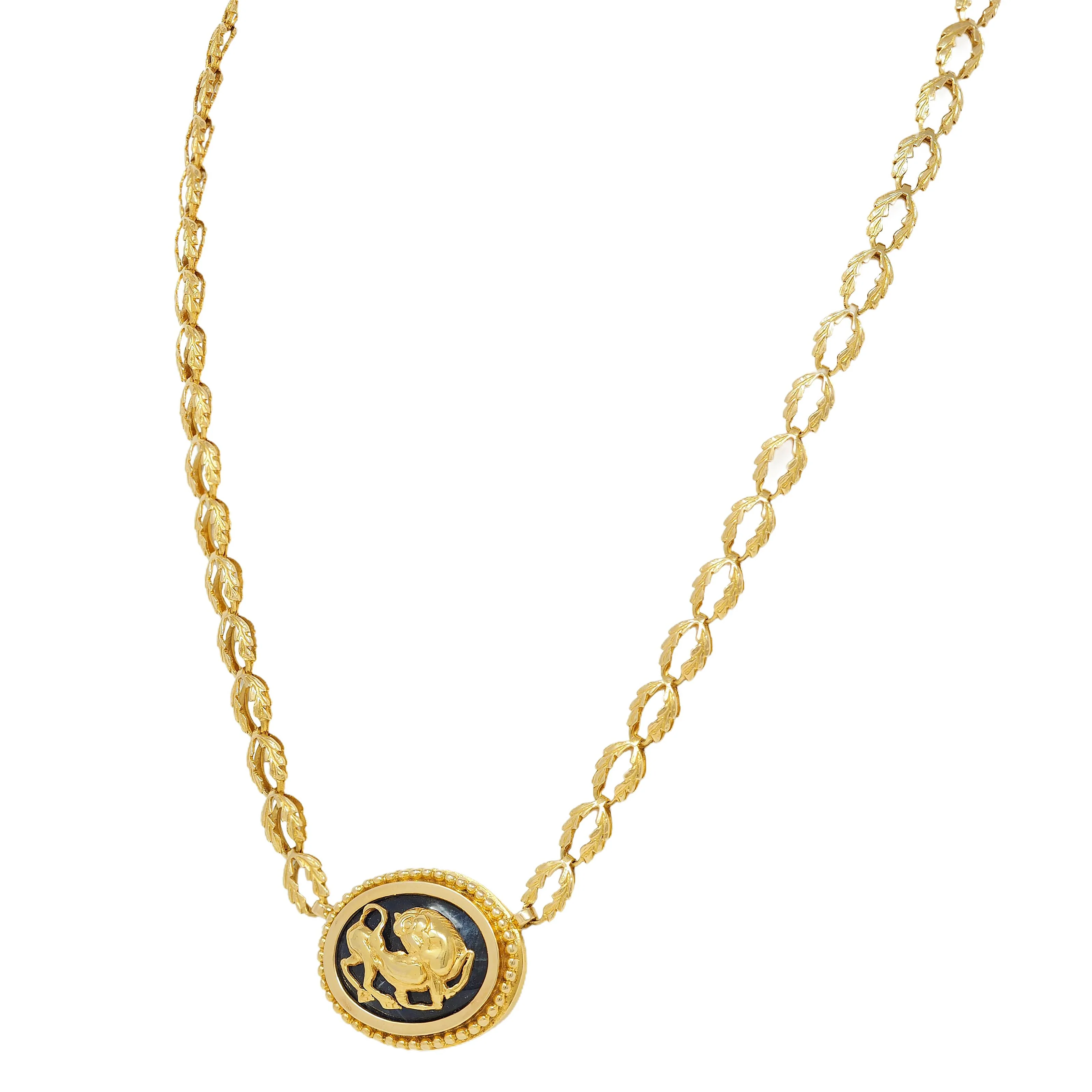 Ilias LaLaounis 1970's Sodalite 18 Karat Yellow Gold Vintage Horse Pendant Station Necklace - Image 7