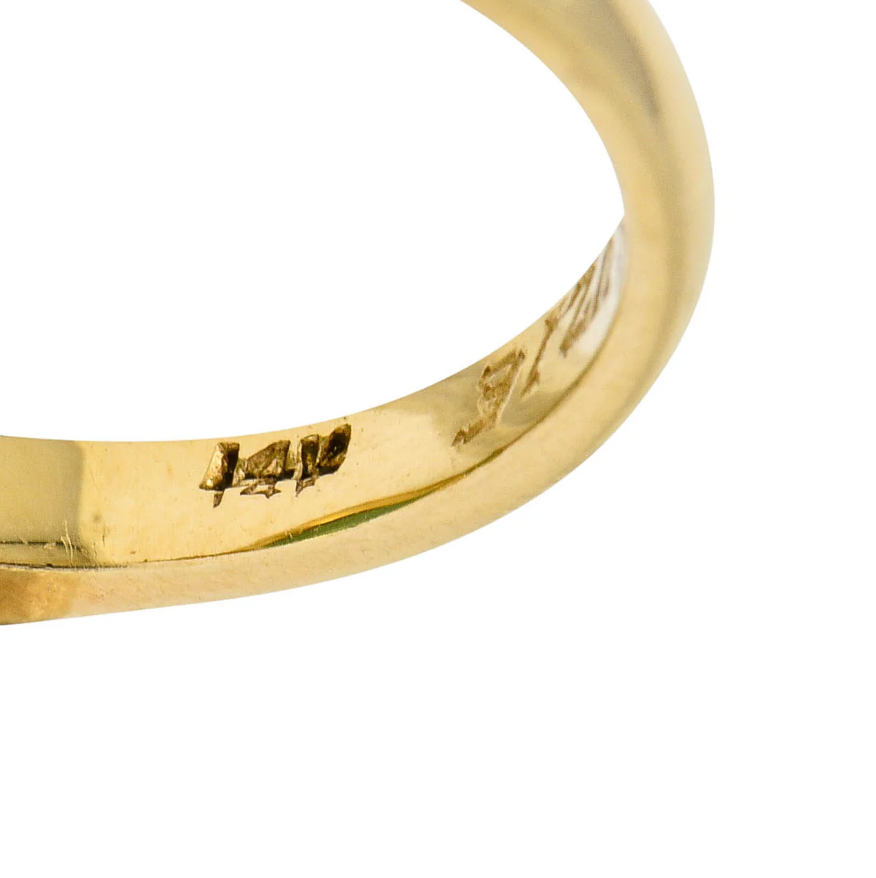 Jade 14 Karat Yellow Gold Cabochon Ring Circa 1950's - Image 7