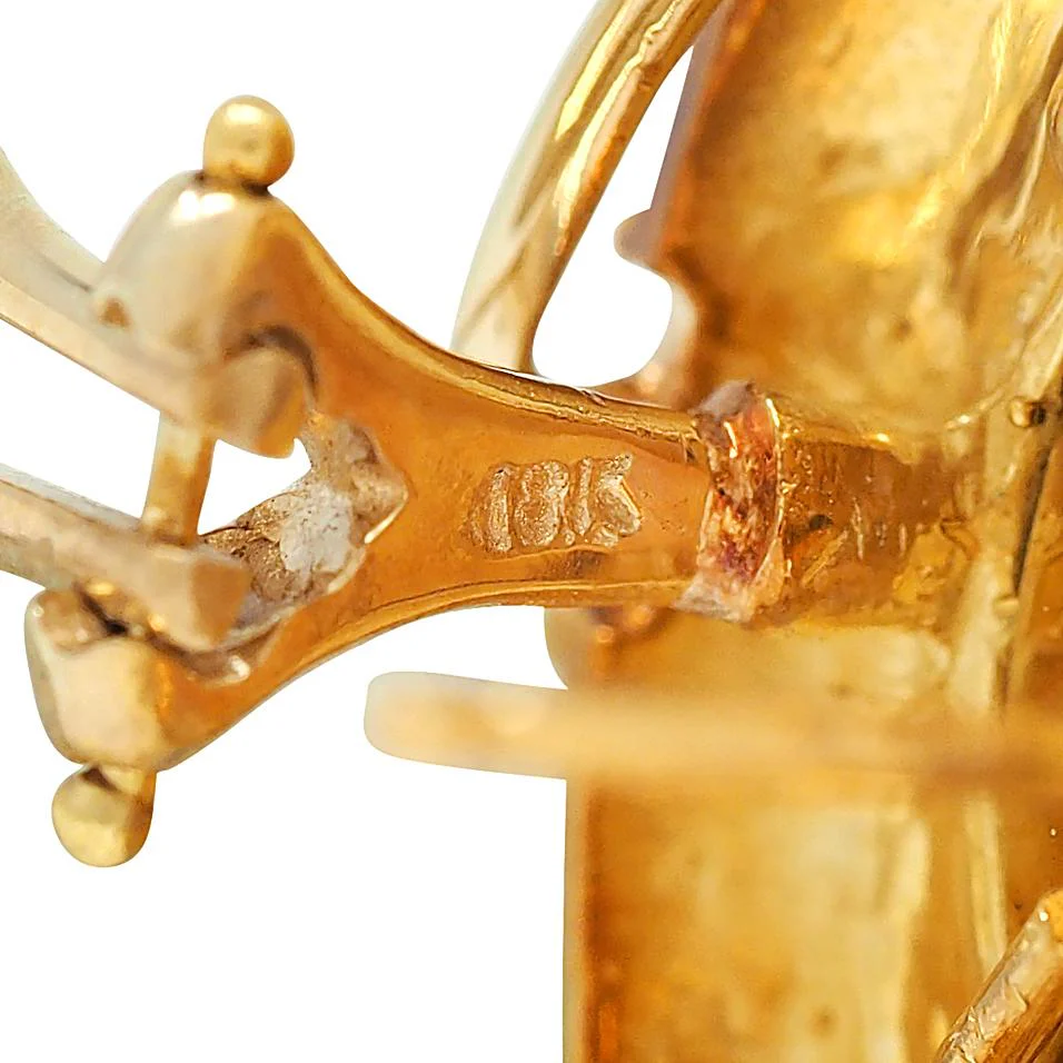Judith Ripka 2000's Venetian Glass Diamond 18 Karat Yellow Gold Intaglio Earrings - Image 9