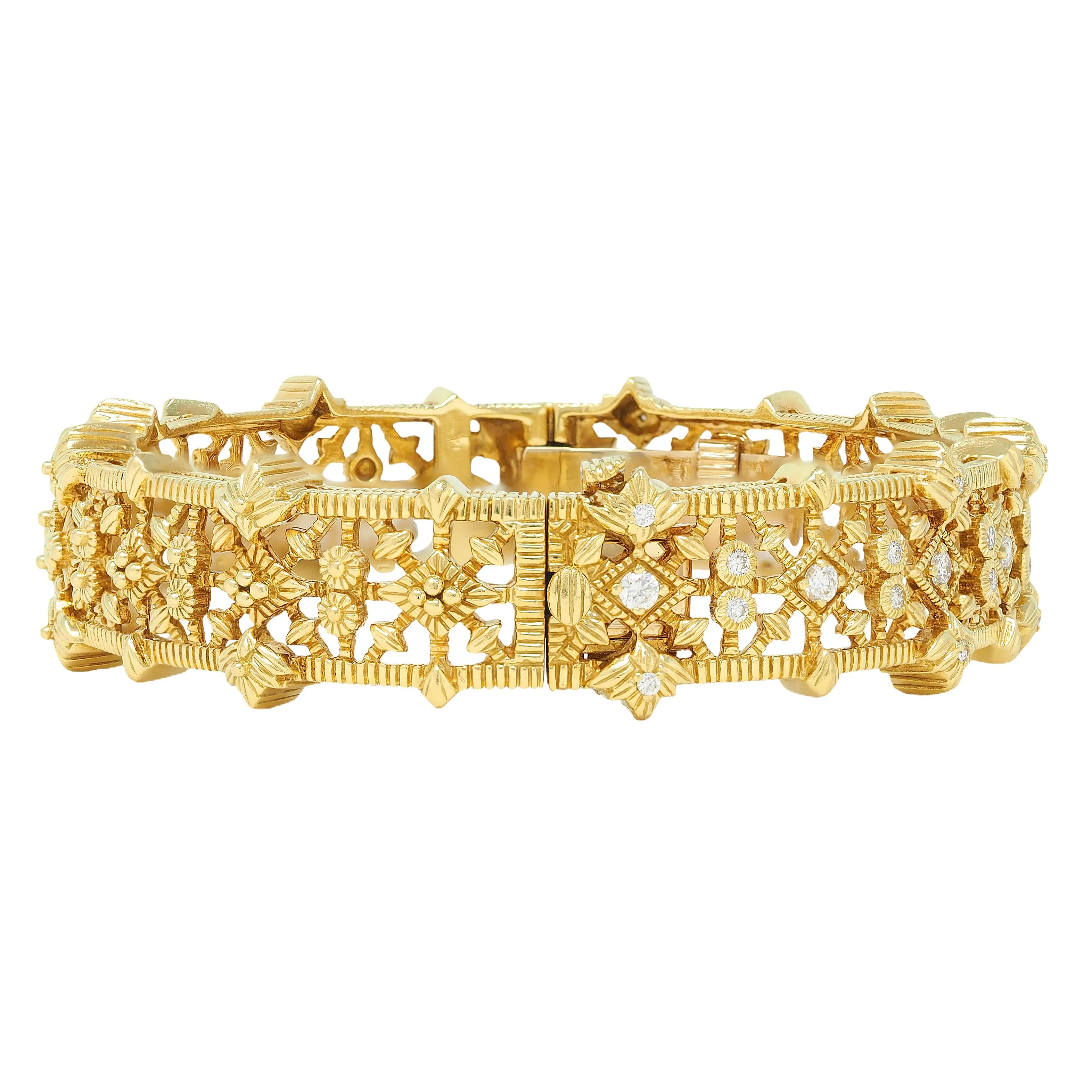 Judith Ripka Contemporary 0.96 CTW Diamond 18 Karat Yellow Gold Foliate Bangle Bracelet - Image 2
