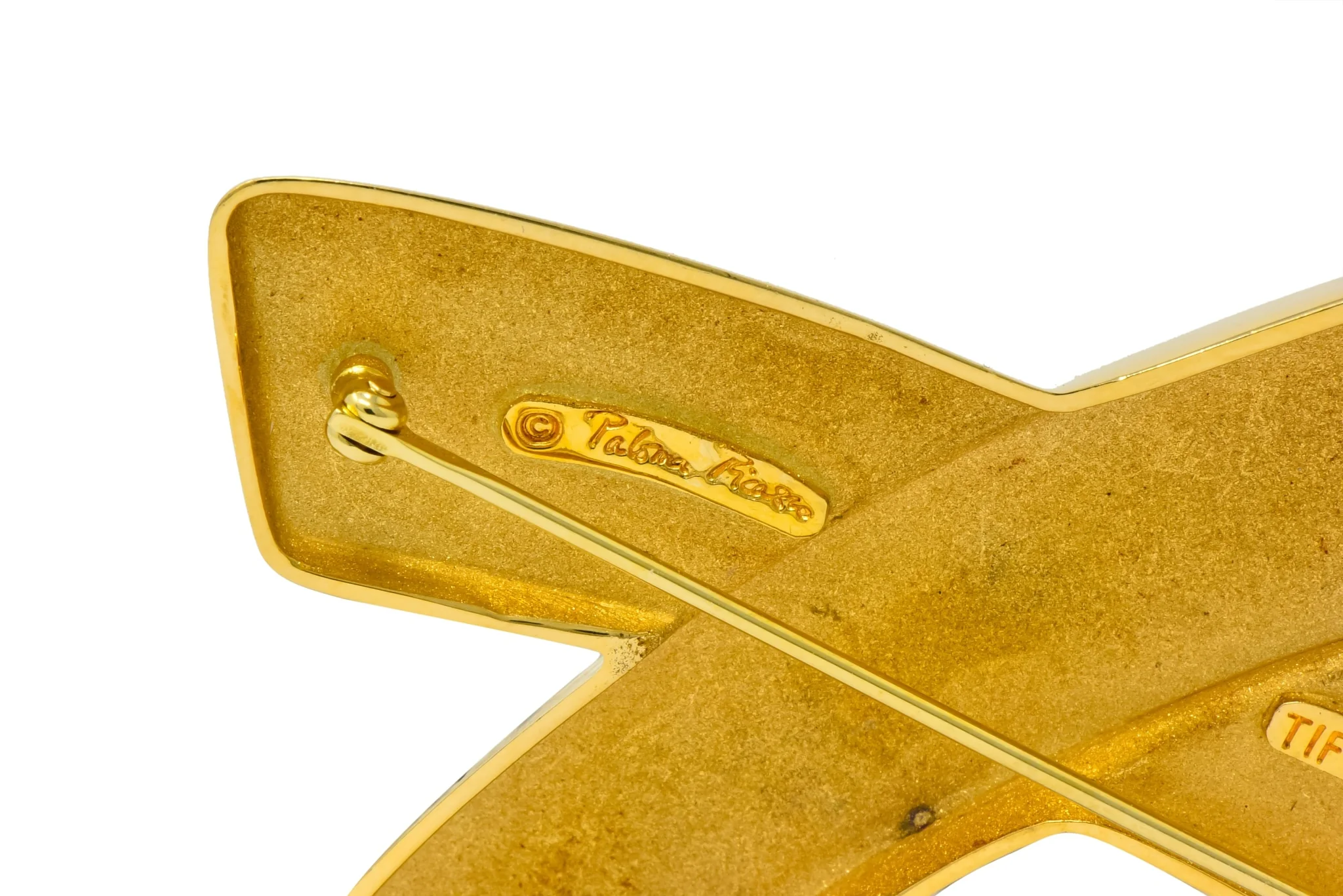 Large 1980's Paloma Picasso Tiffany & Co. 18 Karat Gold Graffiti X Brooch - Image 6