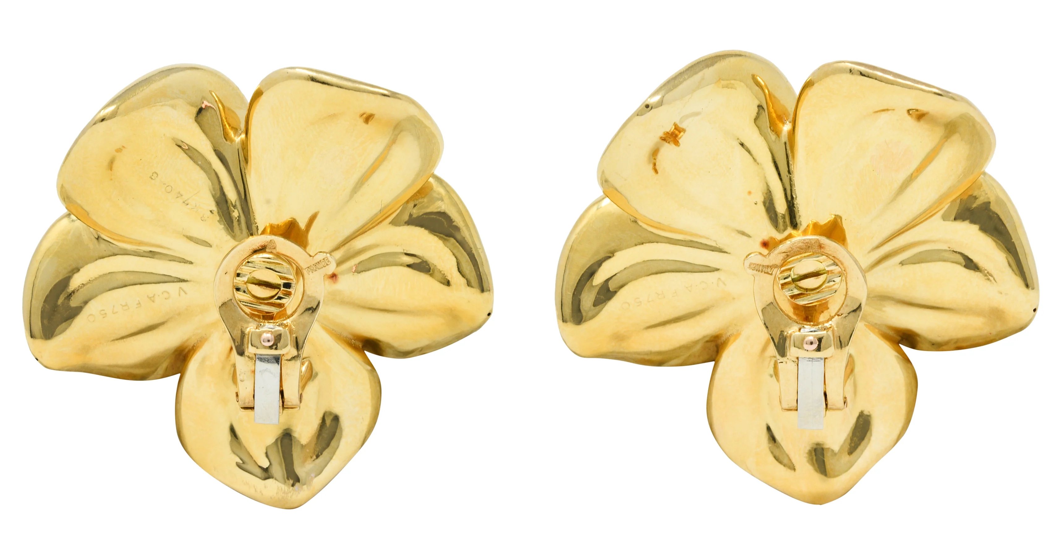 Large Van Cleef & Arpels French Diamond 18 Karat Gold Magnolia Ear-Clip Earrings - Image 3