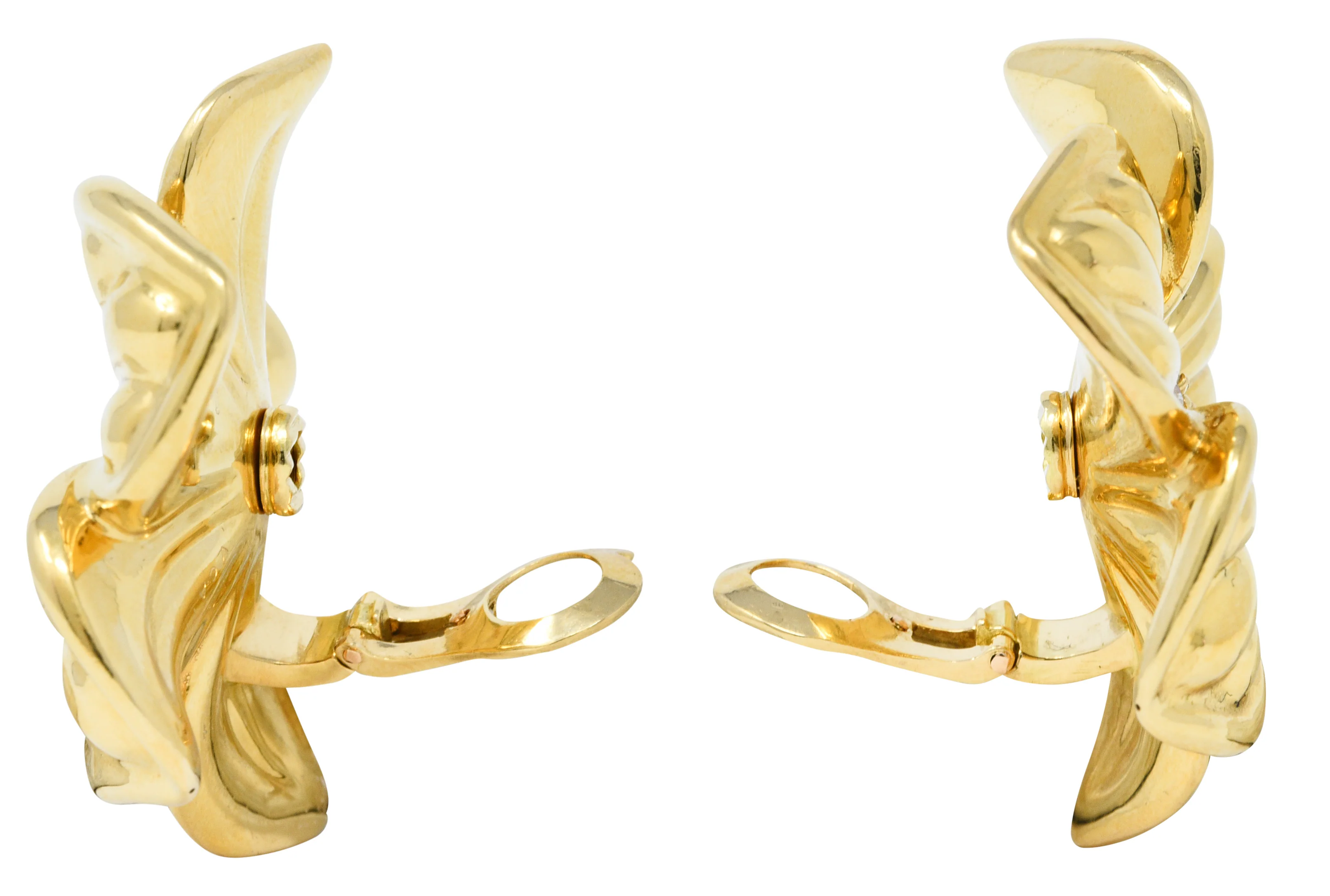 Large Van Cleef & Arpels French Diamond 18 Karat Gold Magnolia Ear-Clip Earrings - Image 4