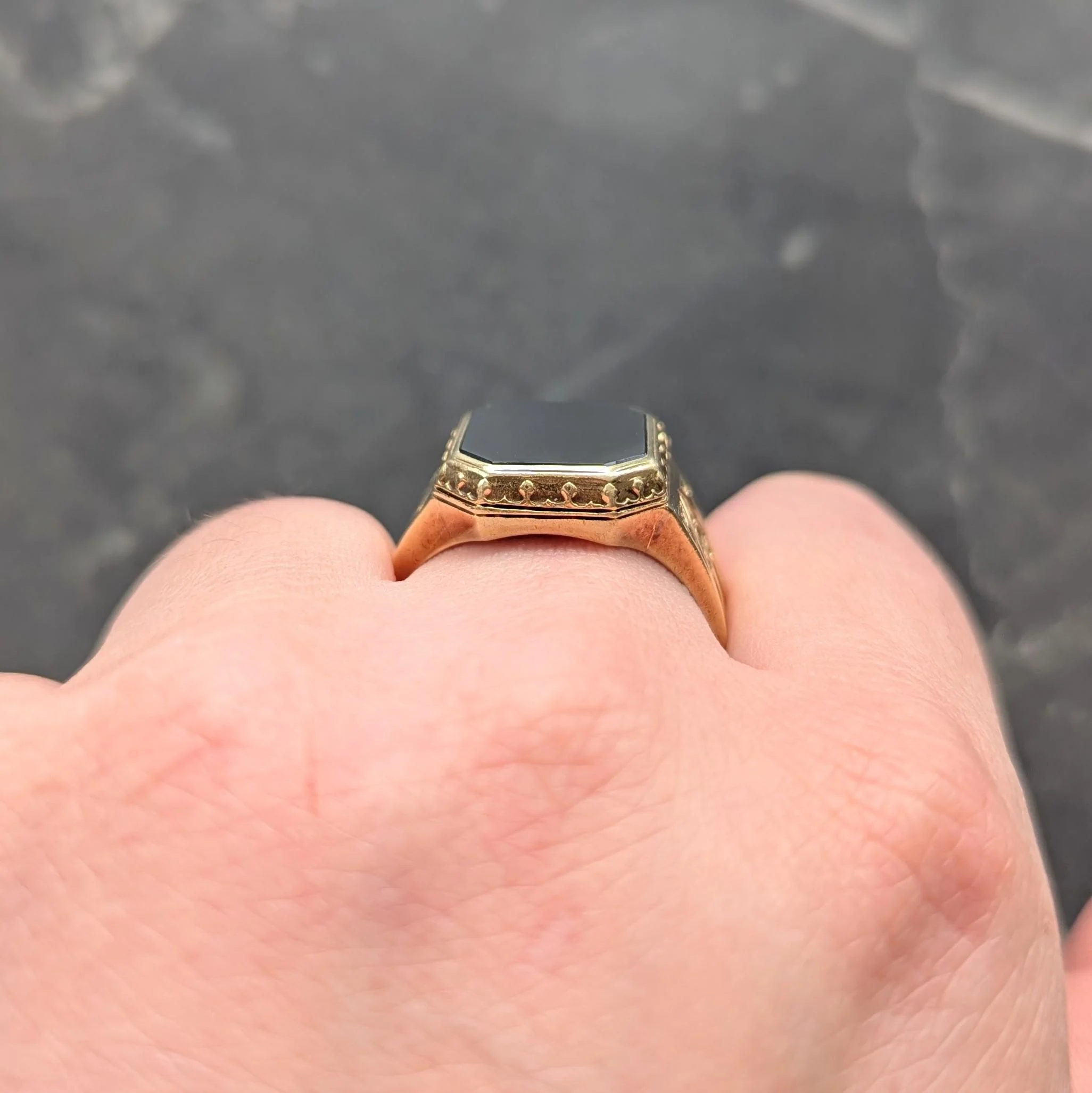 Larter & Son Victorian Onyx 14 Karat Yellow Gold Gothic Renaissance Antique Unisex Signet Ring - Image 8