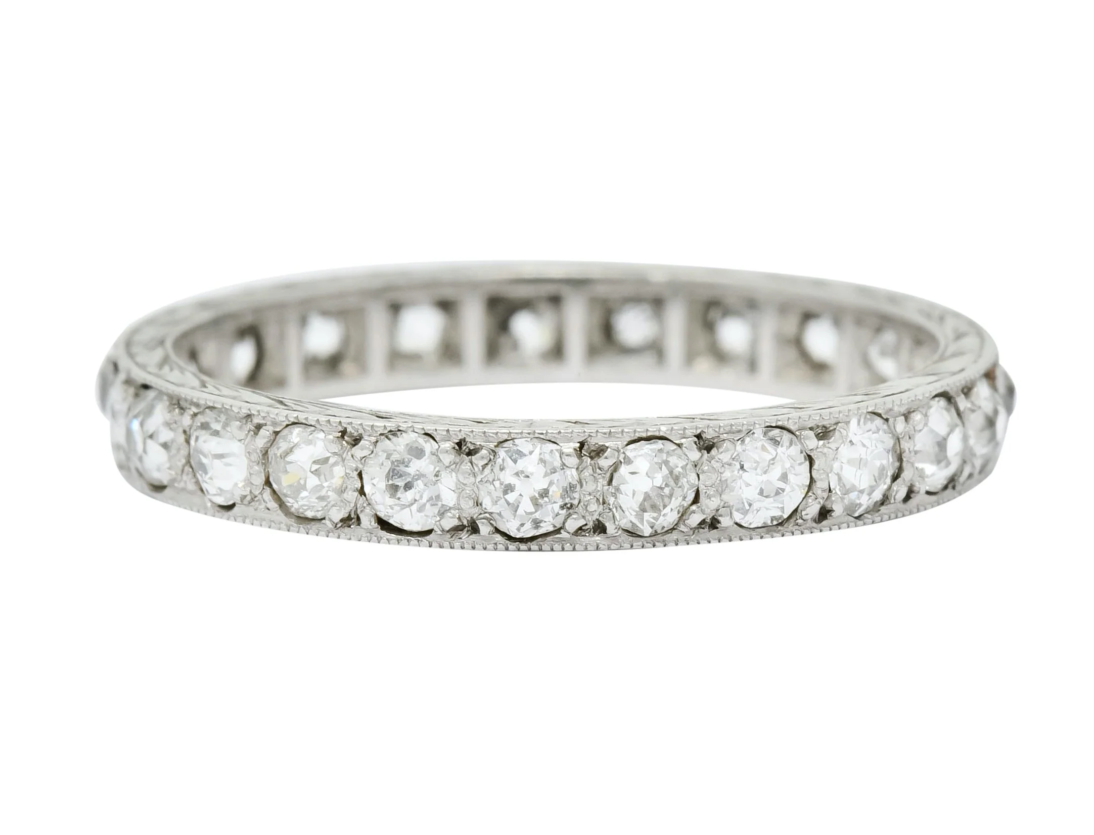Late Edwardian 1.30 CTW Diamond Platinum Foliate Eternity Band Ring - Image 3