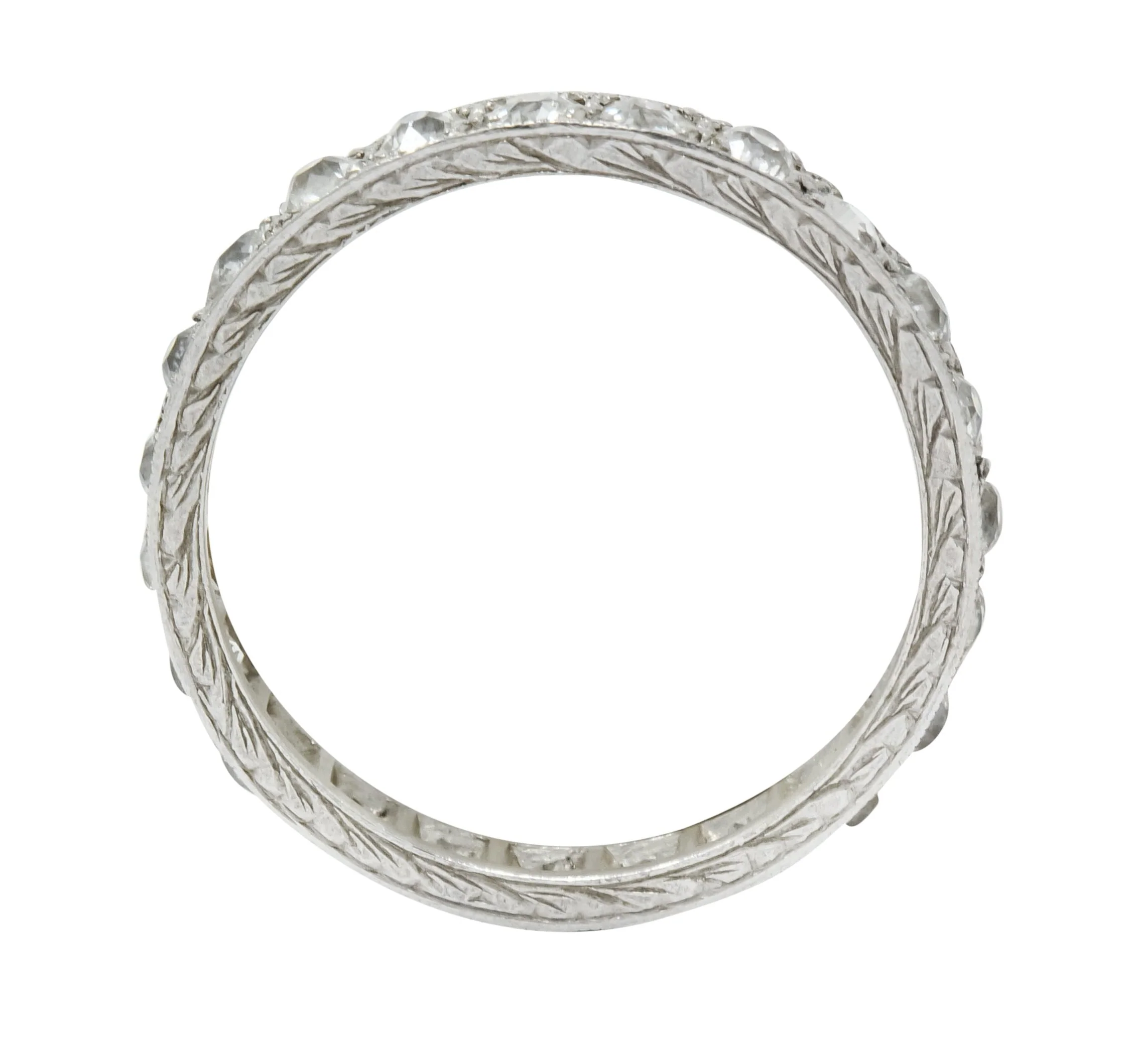 Late Edwardian 1.30 CTW Diamond Platinum Foliate Eternity Band Ring - Image 4