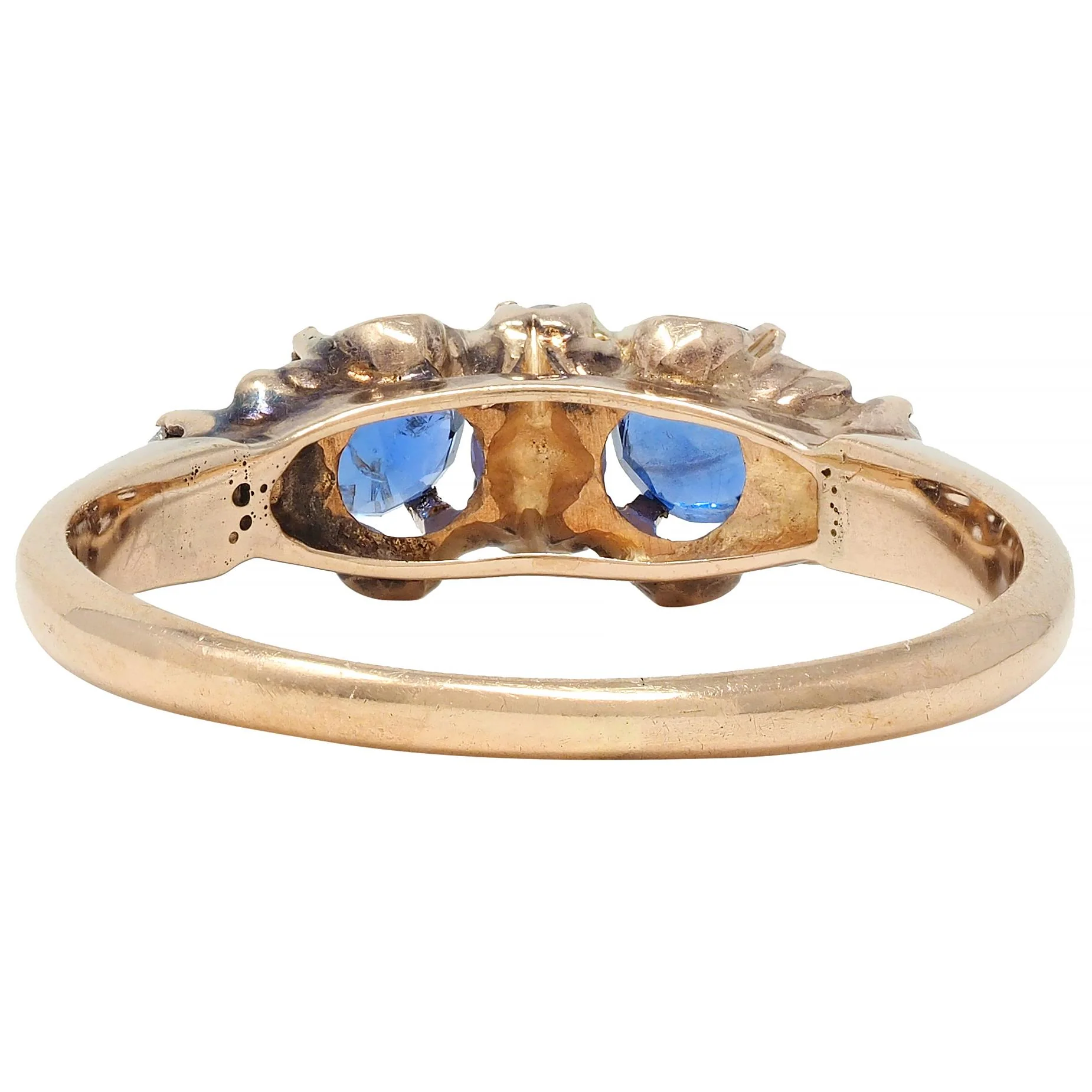 Late Victorian 1900 Sapphire Diamond 14 Karat Gold Antique Belcher Band Ring - Image 4