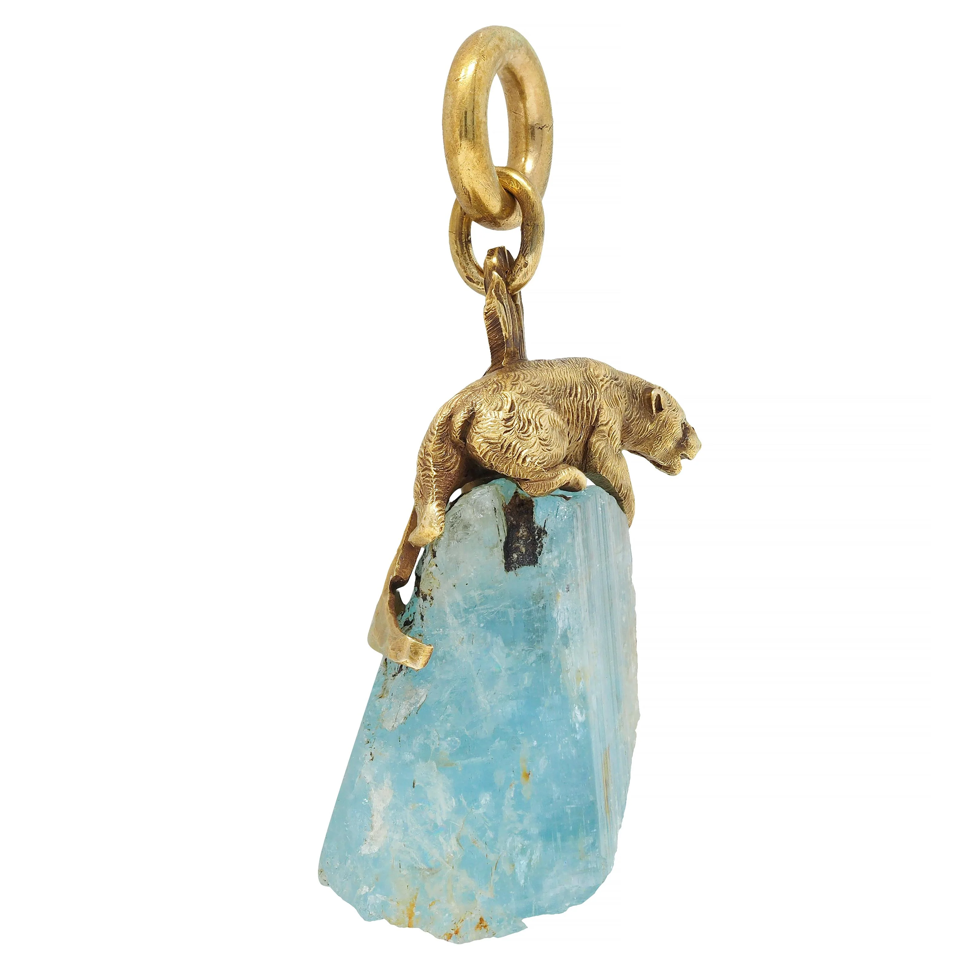 Late Victorian Aquamarine 14 Karat Yellow Gold Climbing Bear Antique Pendant - Image 4