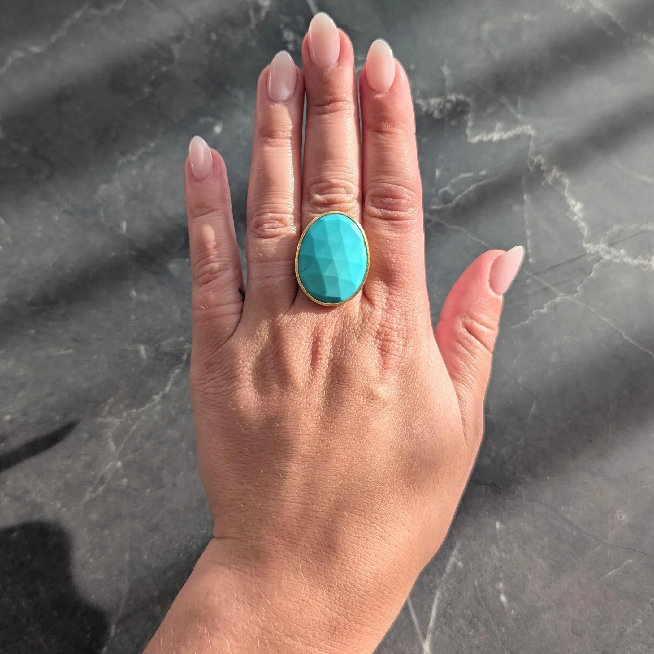 Marco Bicego Contemporary Turquoise 18 Karat Yellow Gold Lunaria Bezel Ring - Image 10