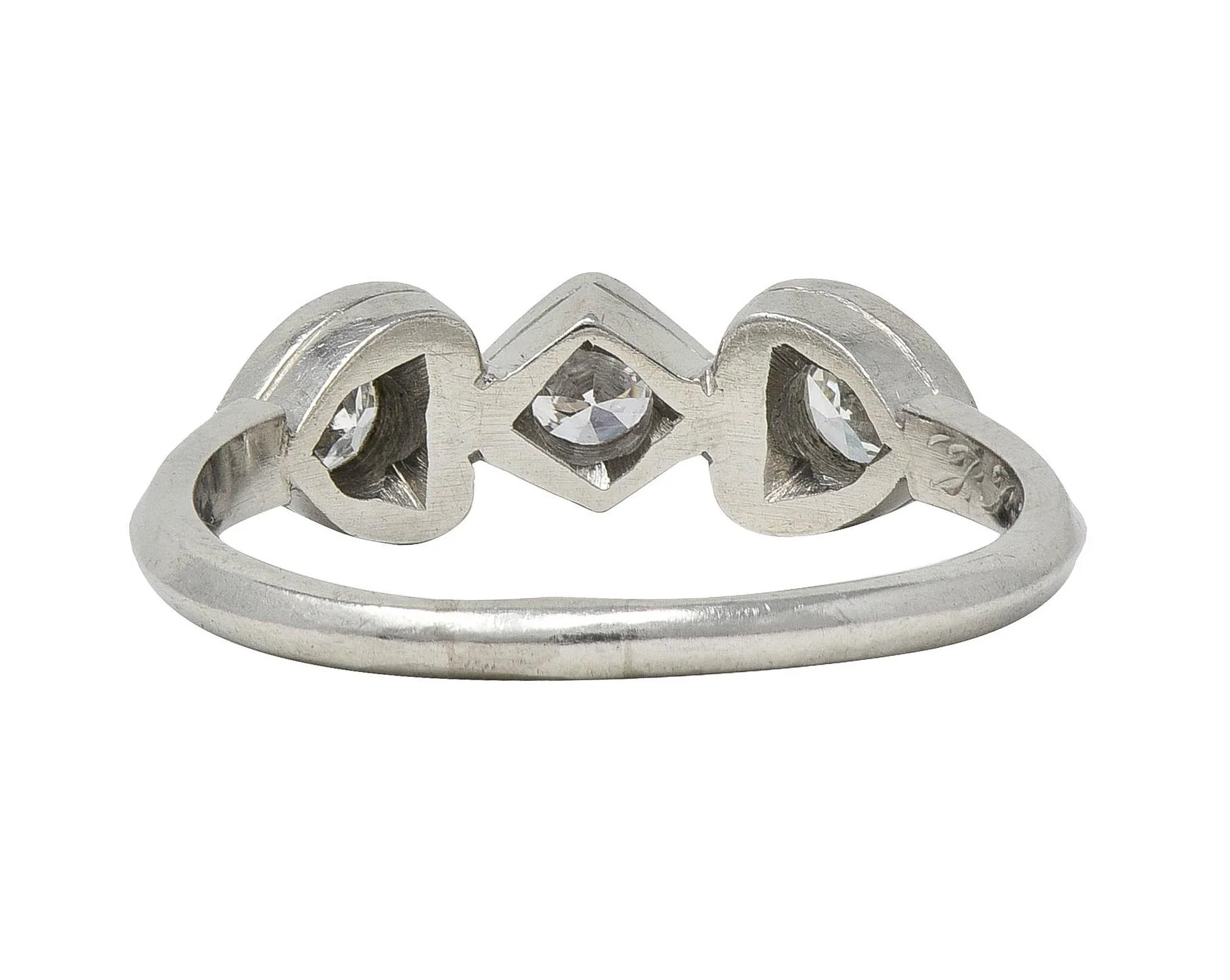 Mid-Century 0.32 CTW Diamond Platinum Heart Three Stone Vintage Band Ring - Image 3