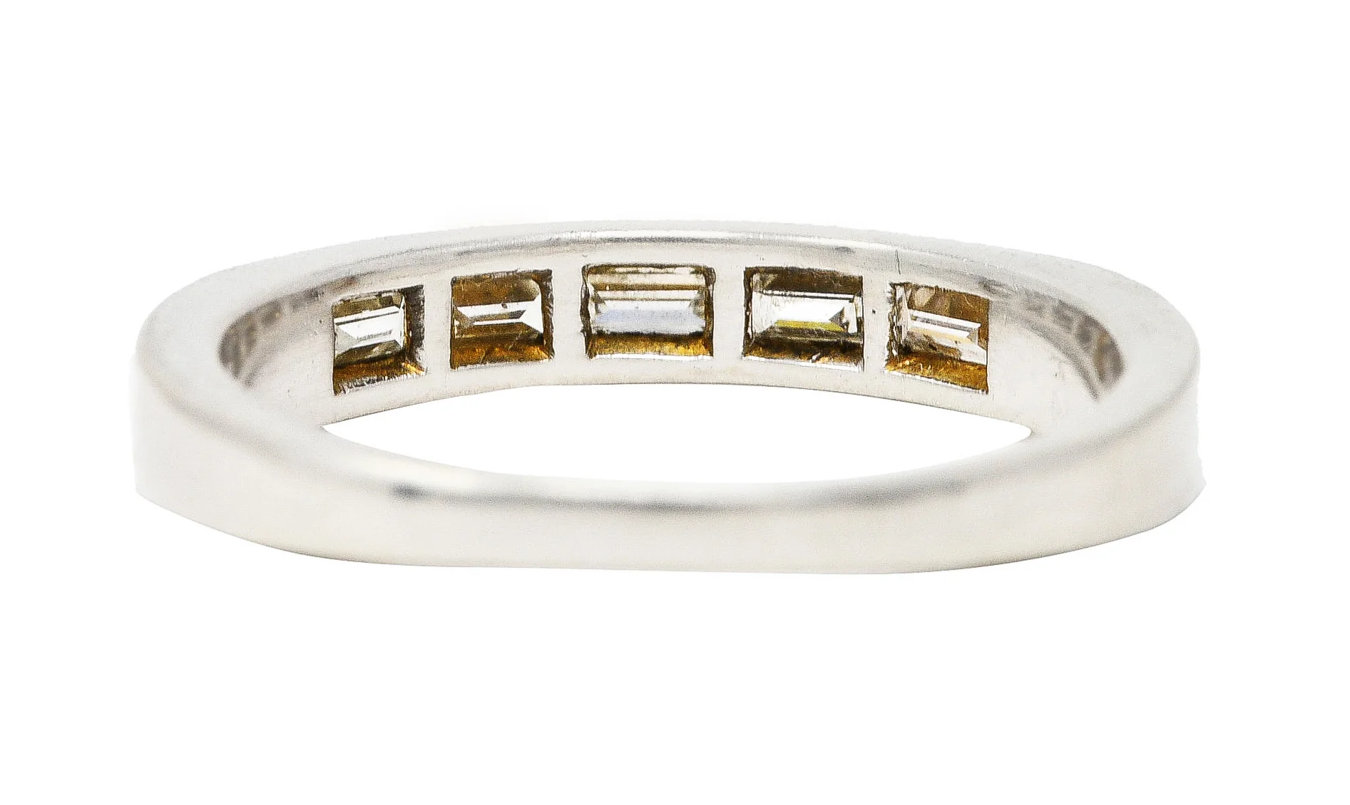 Mid-Century 0.42 CWT Diamond Platinum Vintage Wedding Band Ring - Image 5