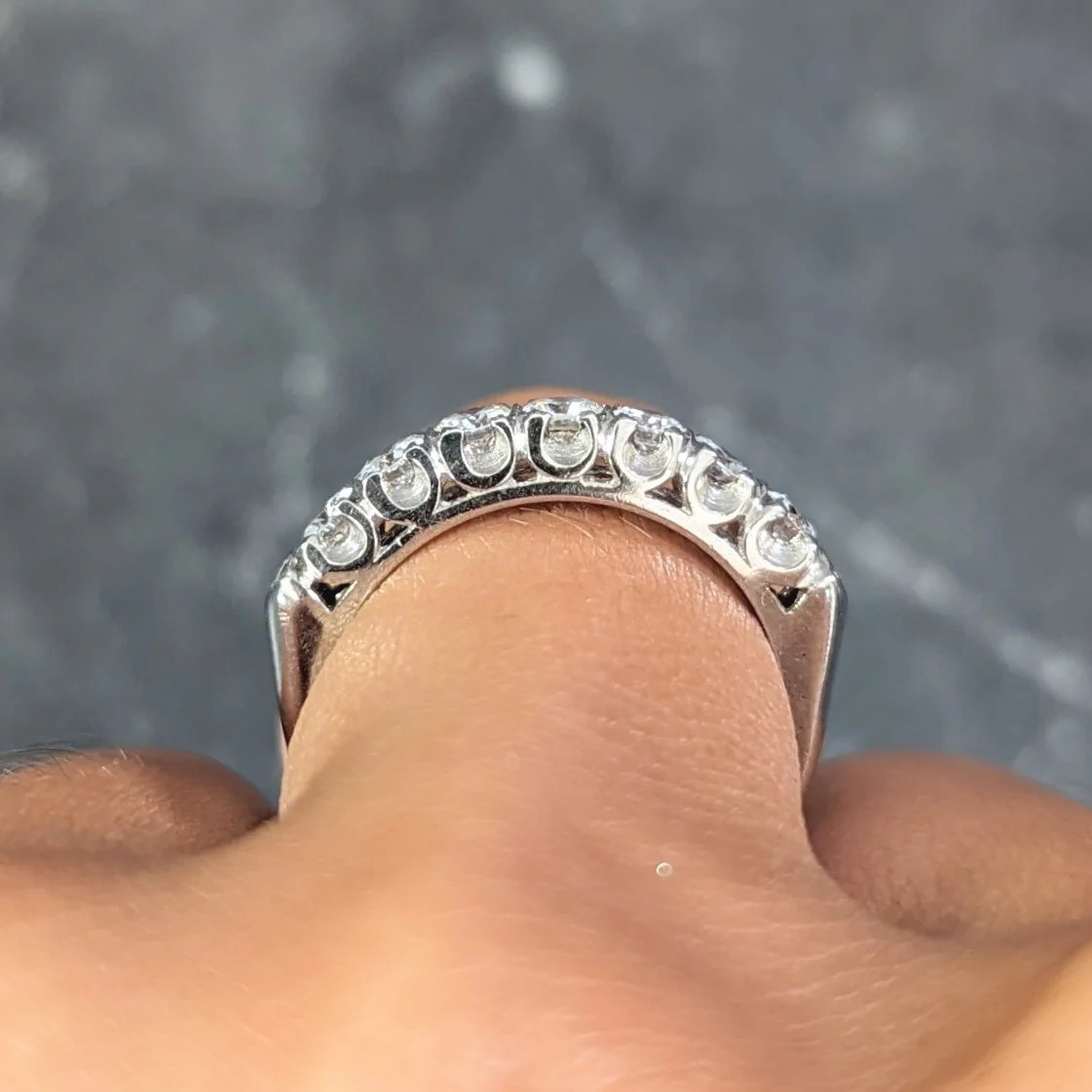 Mid-Century 0.70 CTW Diamond 14 Karat White Gold Fishtail Vintage Band Ring - Image 14