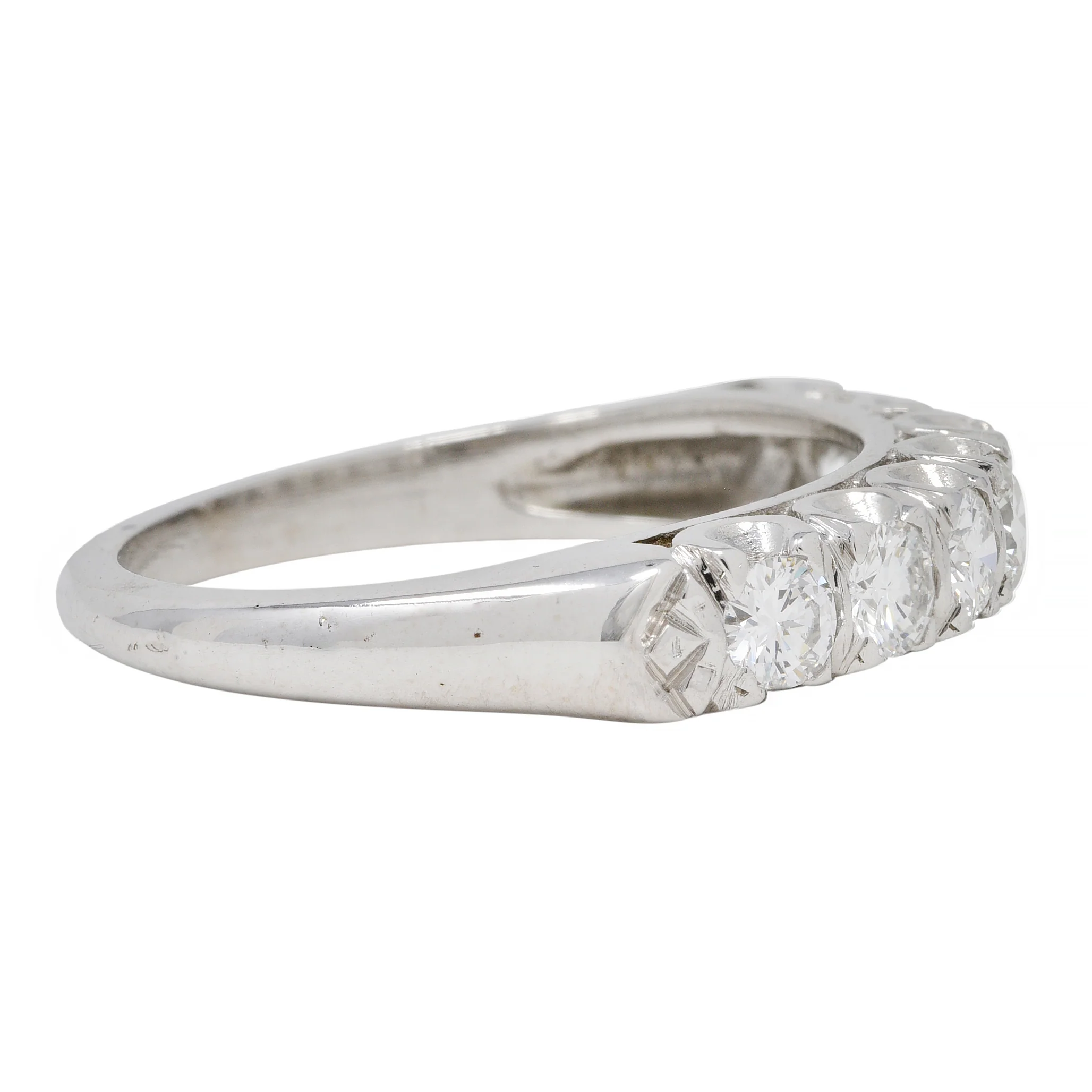 Mid-Century 0.70 CTW Diamond 14 Karat White Gold Fishtail Vintage Band Ring - Image 4