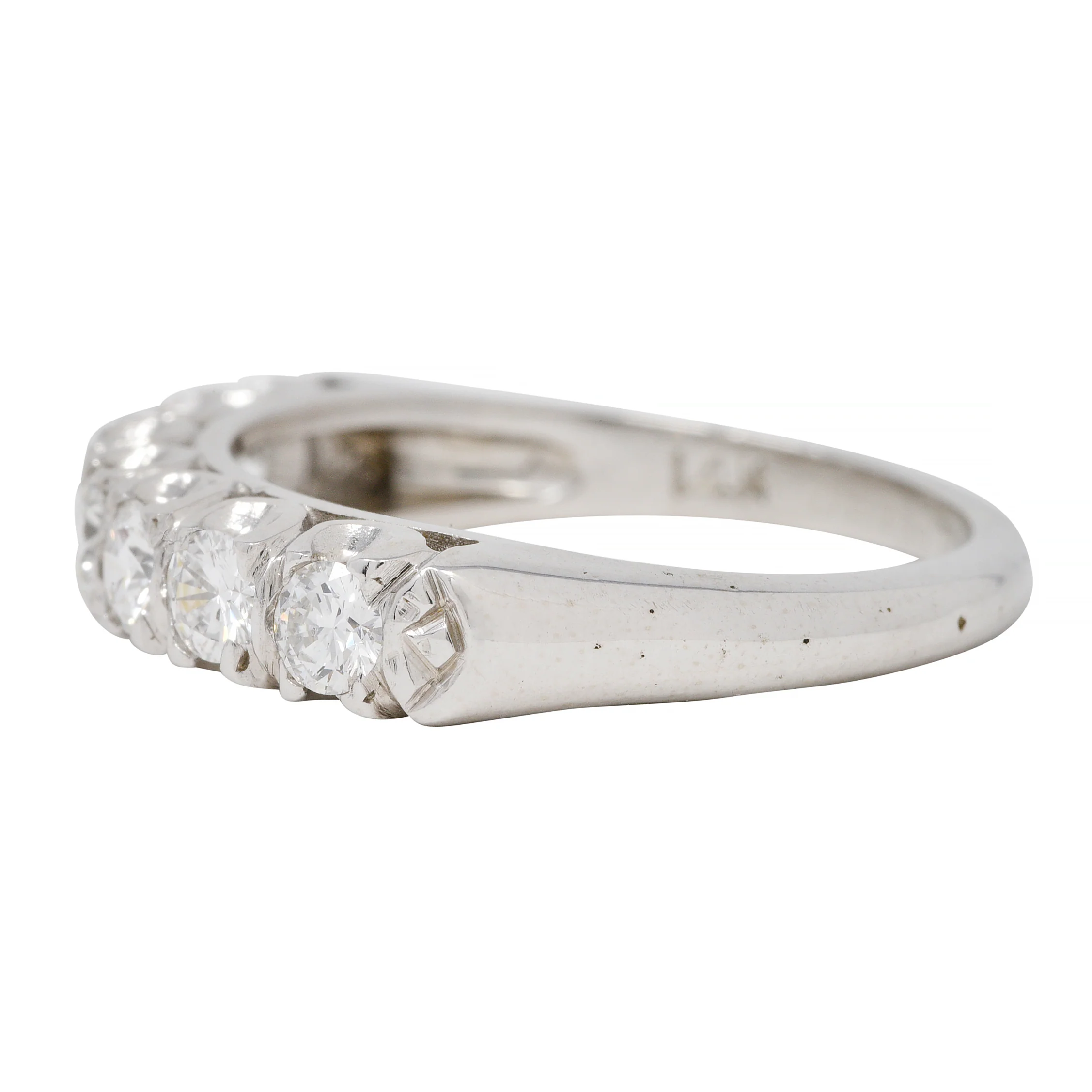 Mid-Century 0.70 CTW Diamond 14 Karat White Gold Fishtail Vintage Band Ring - Image 6