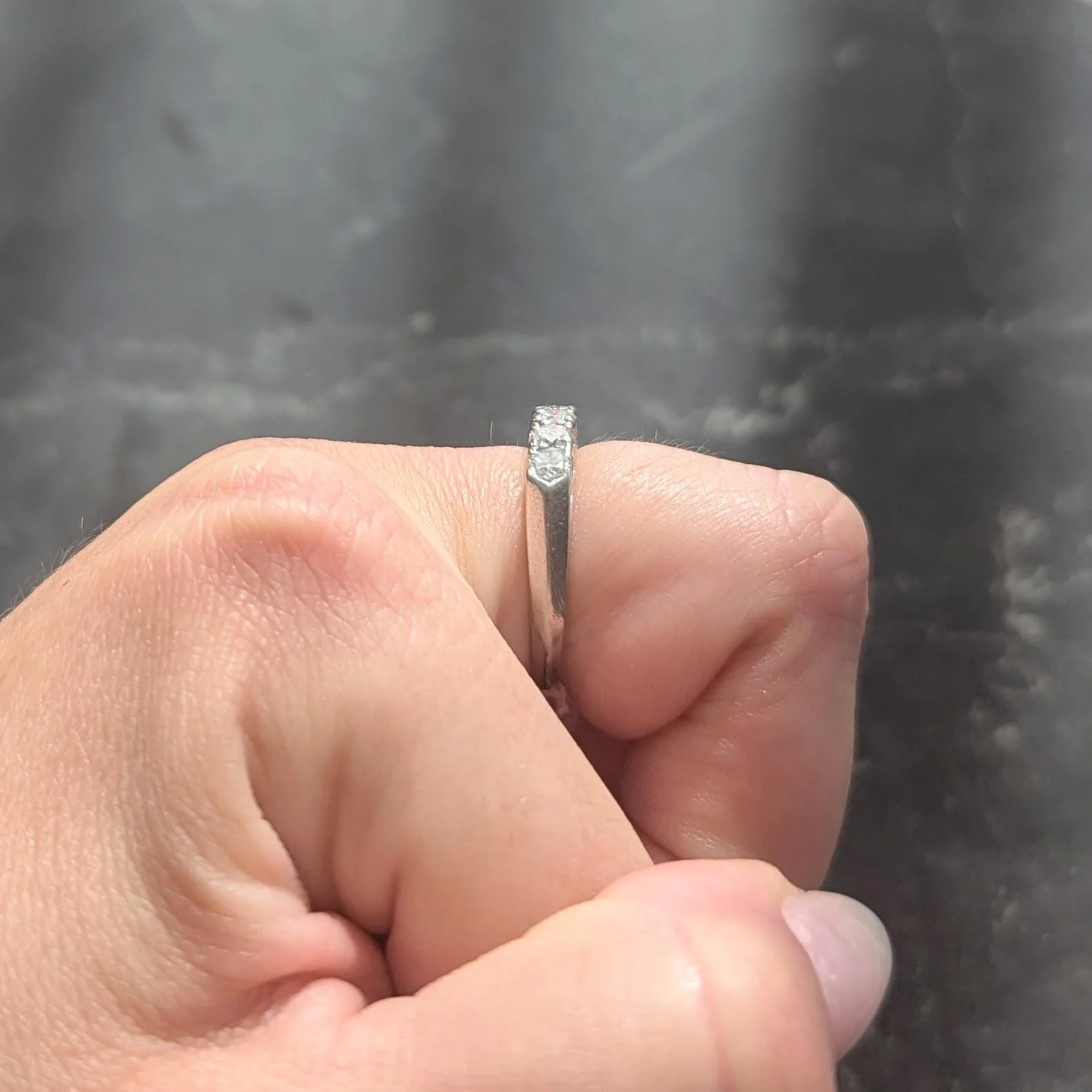 Mid-Century 0.75 CTW Diamond Platinum Vintage Fishtail Band Ring - Image 10