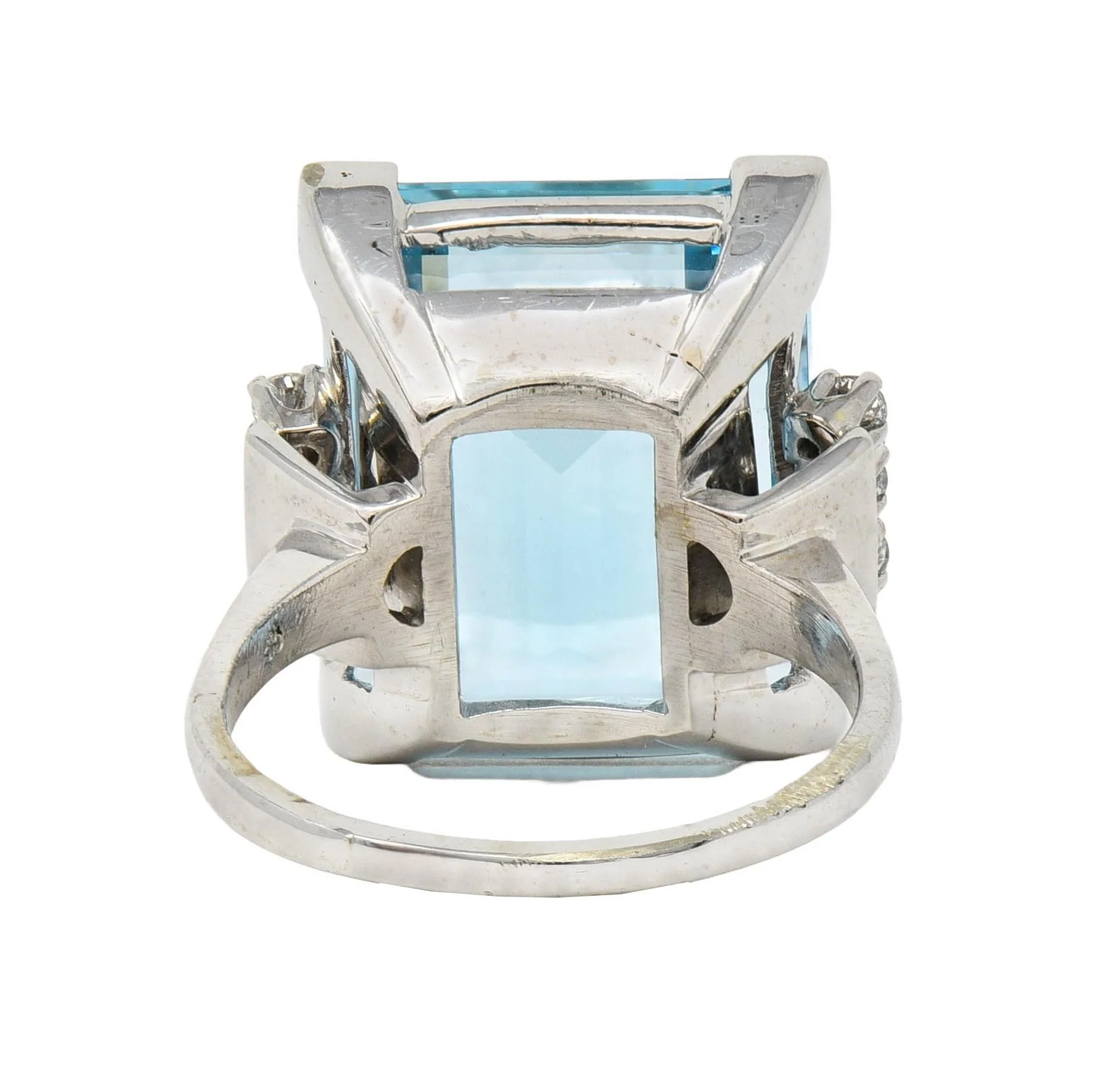 Mid-Century 19.50 CTW Aquamarine Diamond 18 Karat White Gold Vintage Cocktail Ring - Image 4