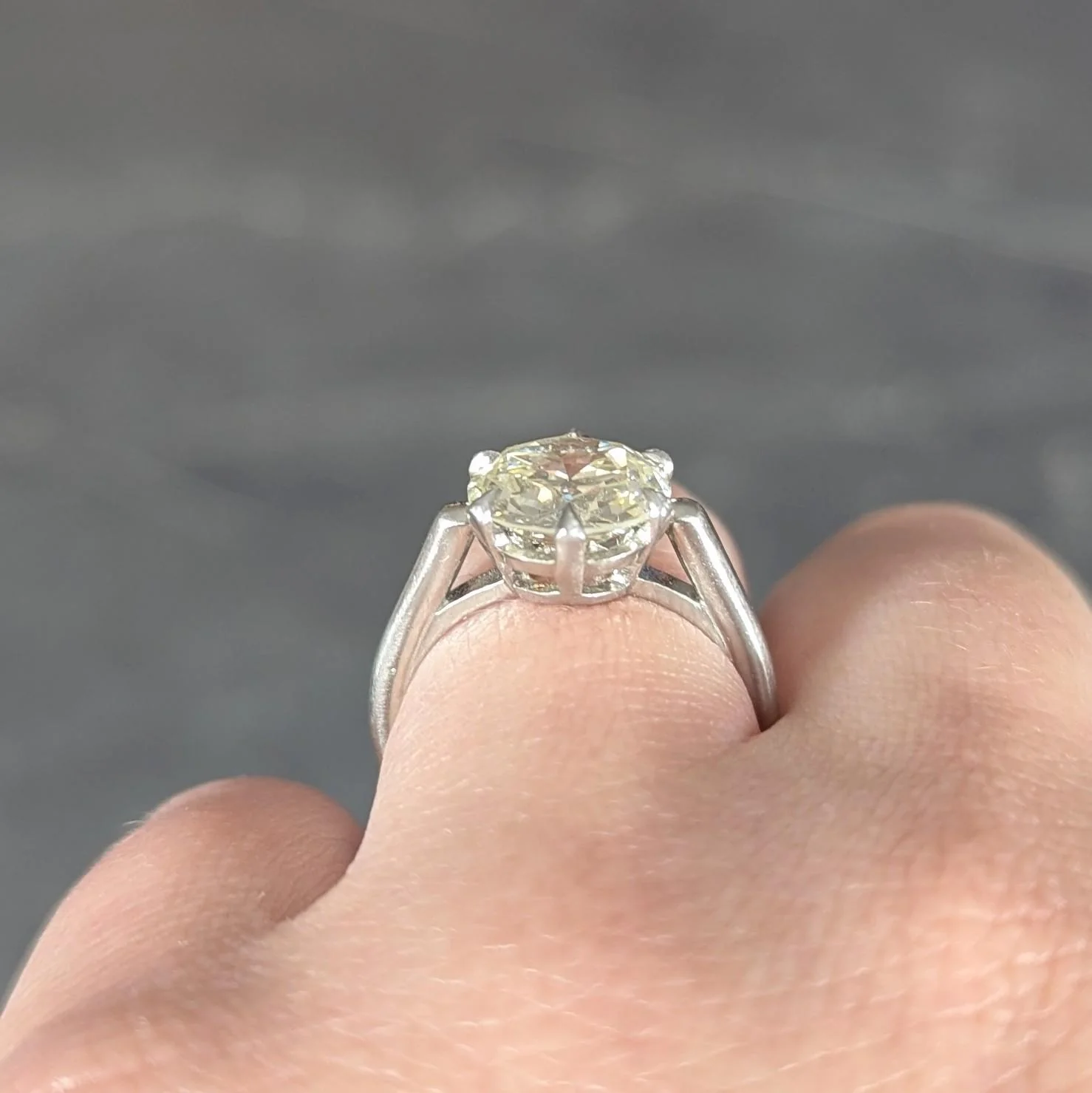 Mid-Century 2.64 CTW Diamond Platinum Vintage Solitaire Engagement Ring GIA - Image 11