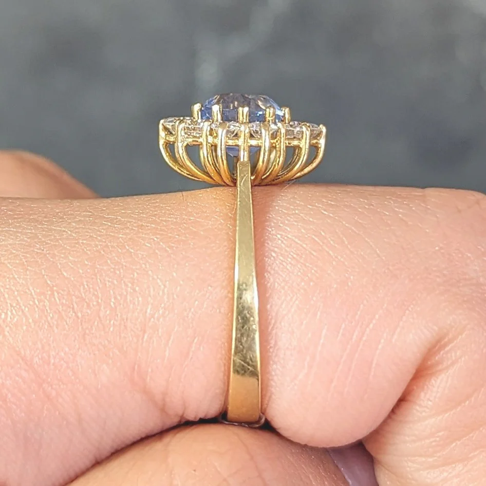 Mid-Century 2.98 CTW No Heat Ceylon Sapphire Diamond 18 Karat Gold Halo Ring GIA - Image 14