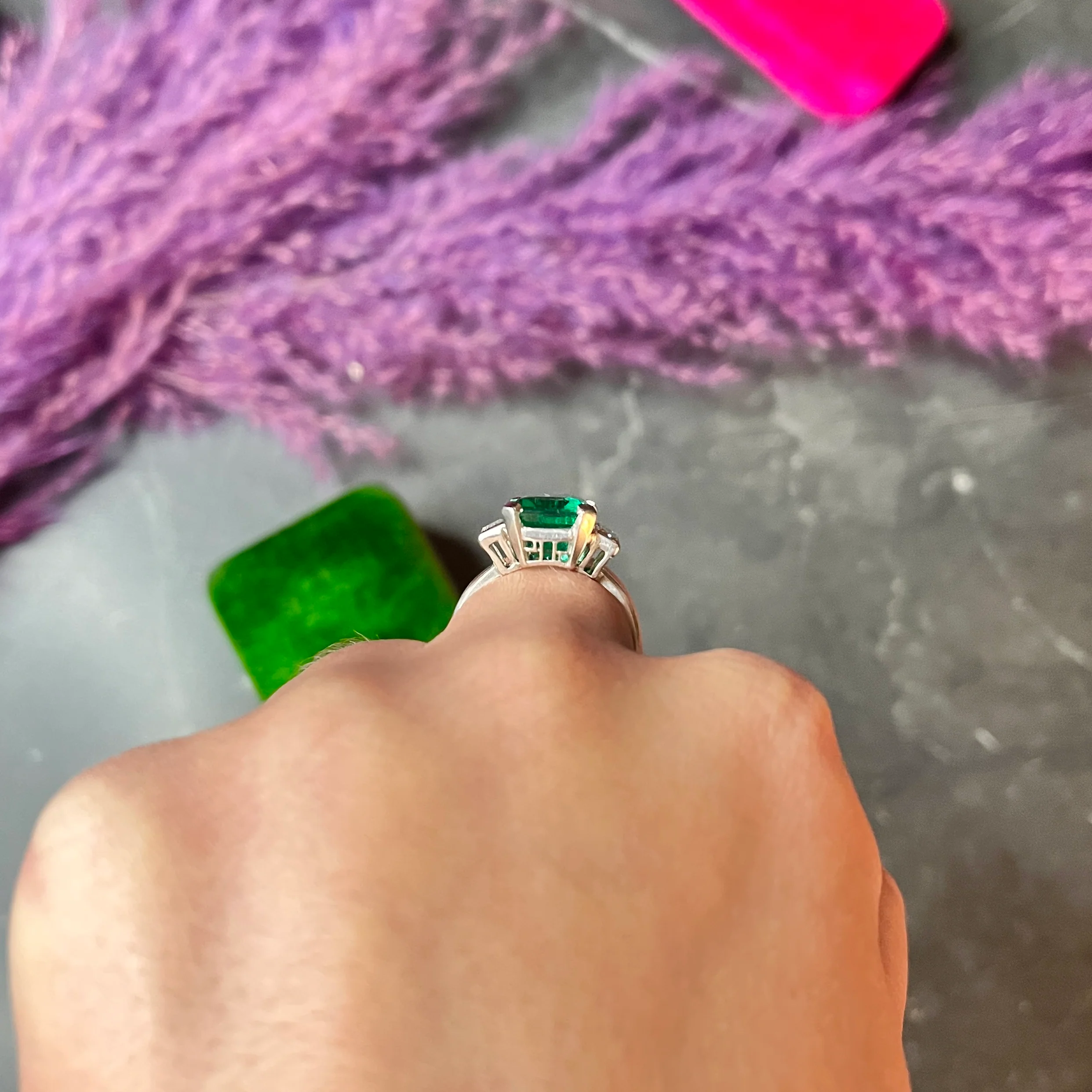 Mid-Century Modernist 6.88 CTW Columbian Emerald Baguette Cut Diamond Platinum Vintage Gemstone Ring GIA - Image 11