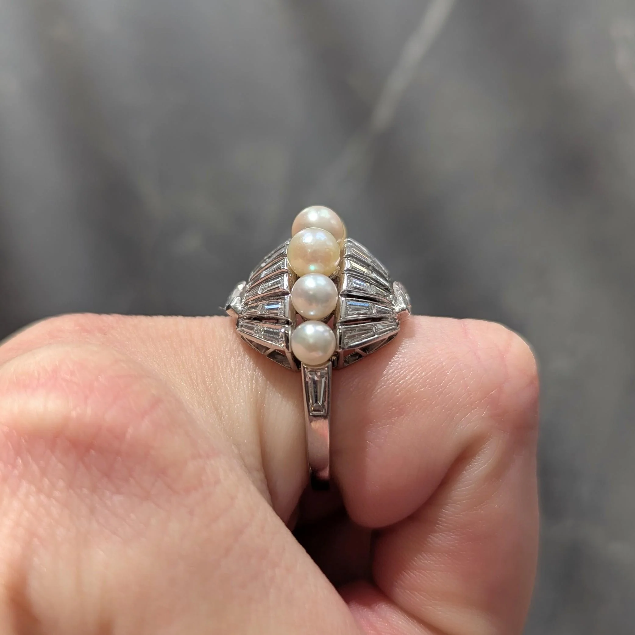 Mid-Century Modernist Pearl Diamond Platinum Vintage Fanning Cocktail Ring - Image 7