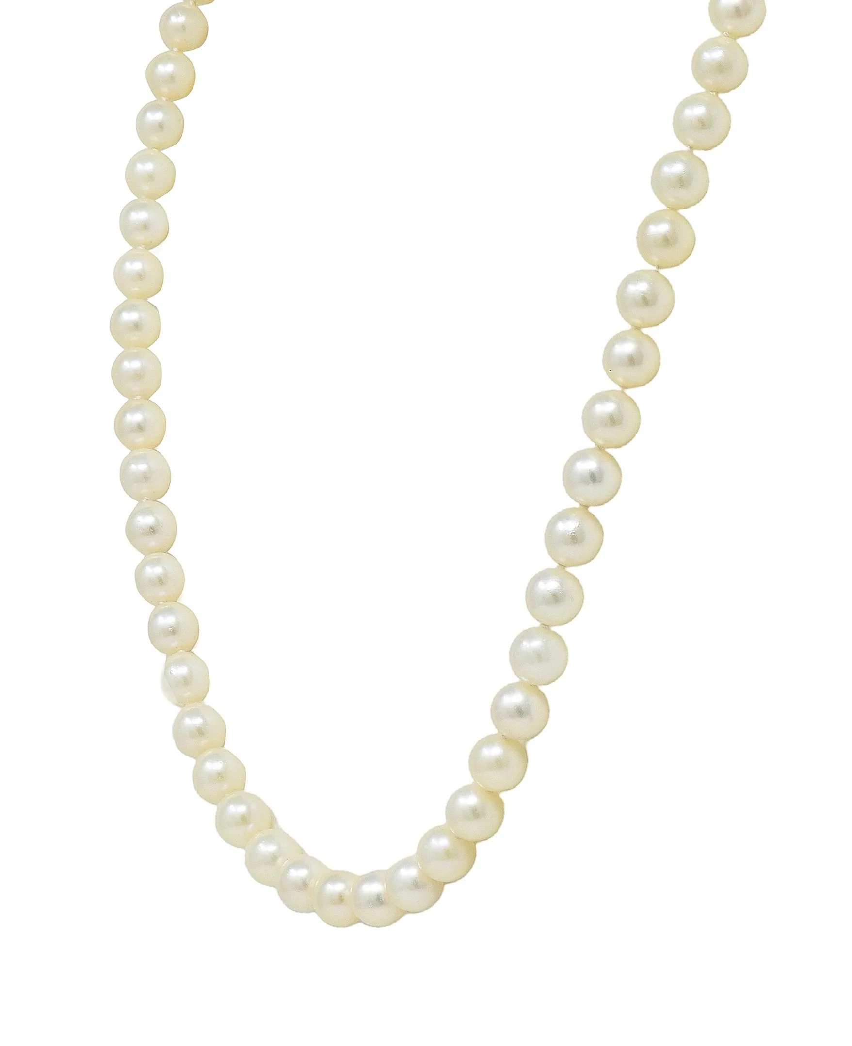 Mikimoto 1980's Akoya Pearl 18 Karat Yellow Gold Vintage Pearl Strand Necklace - Image 4