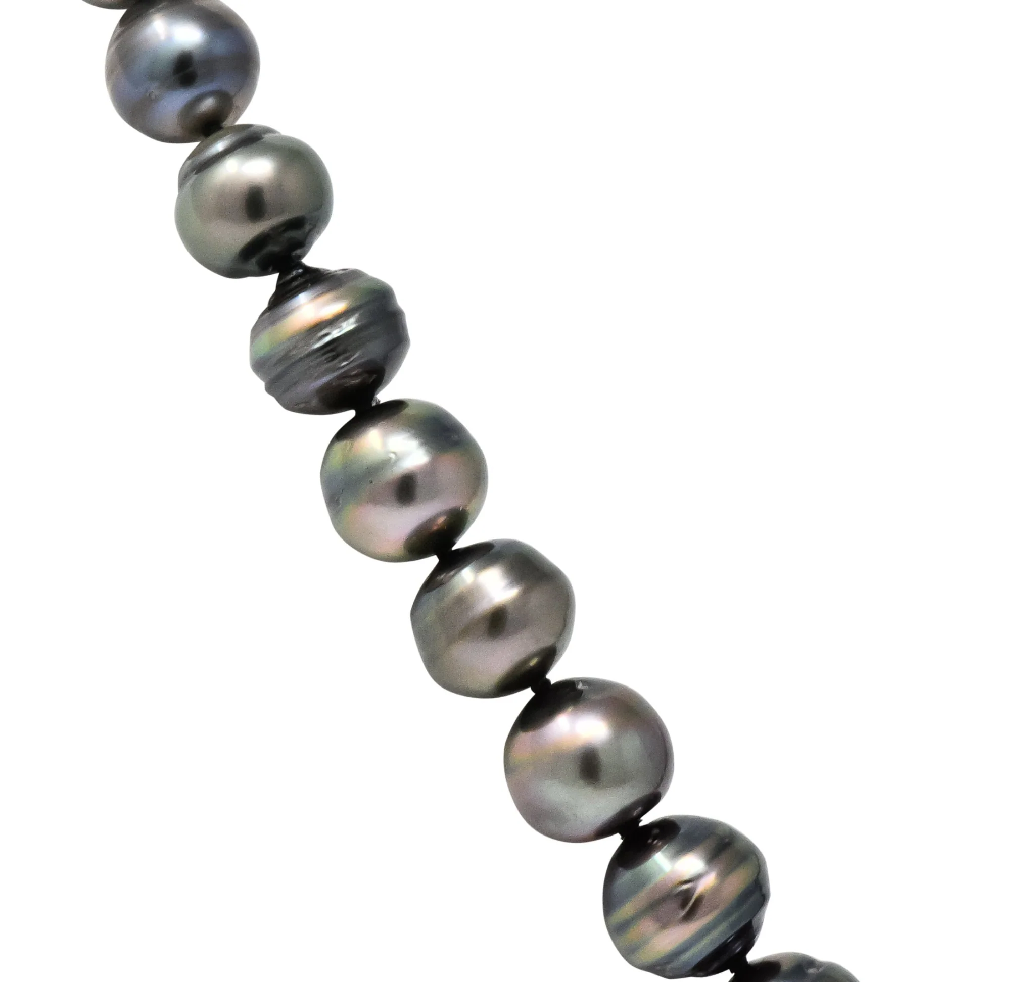 Mikimoto Contemporary Black Tahitian South Sea Pearl 18 Karat Gold Necklace - Image 3