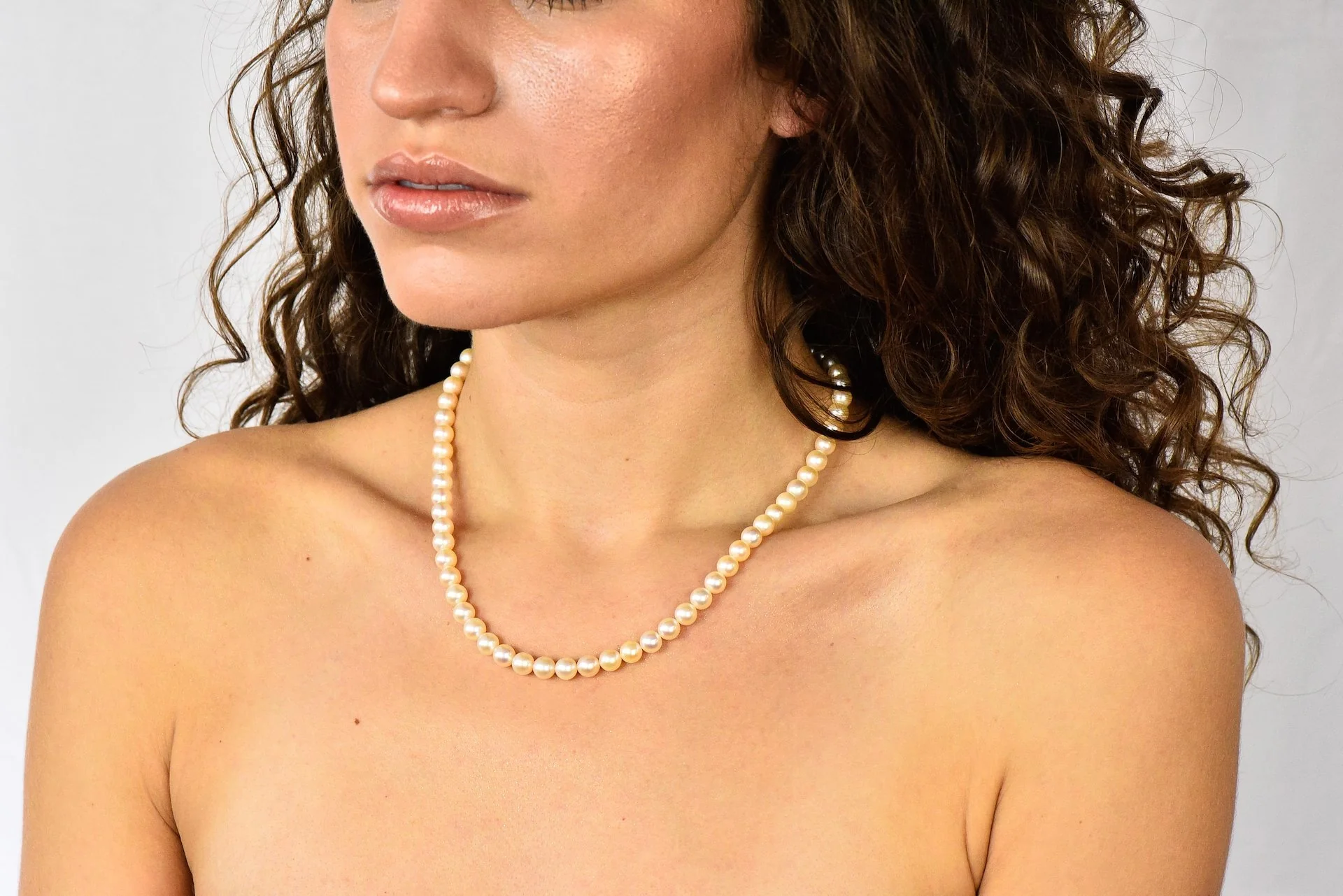 Mikimoto Contemporary Cultured Pearl 14 Karat Gold Necklace - Image 7