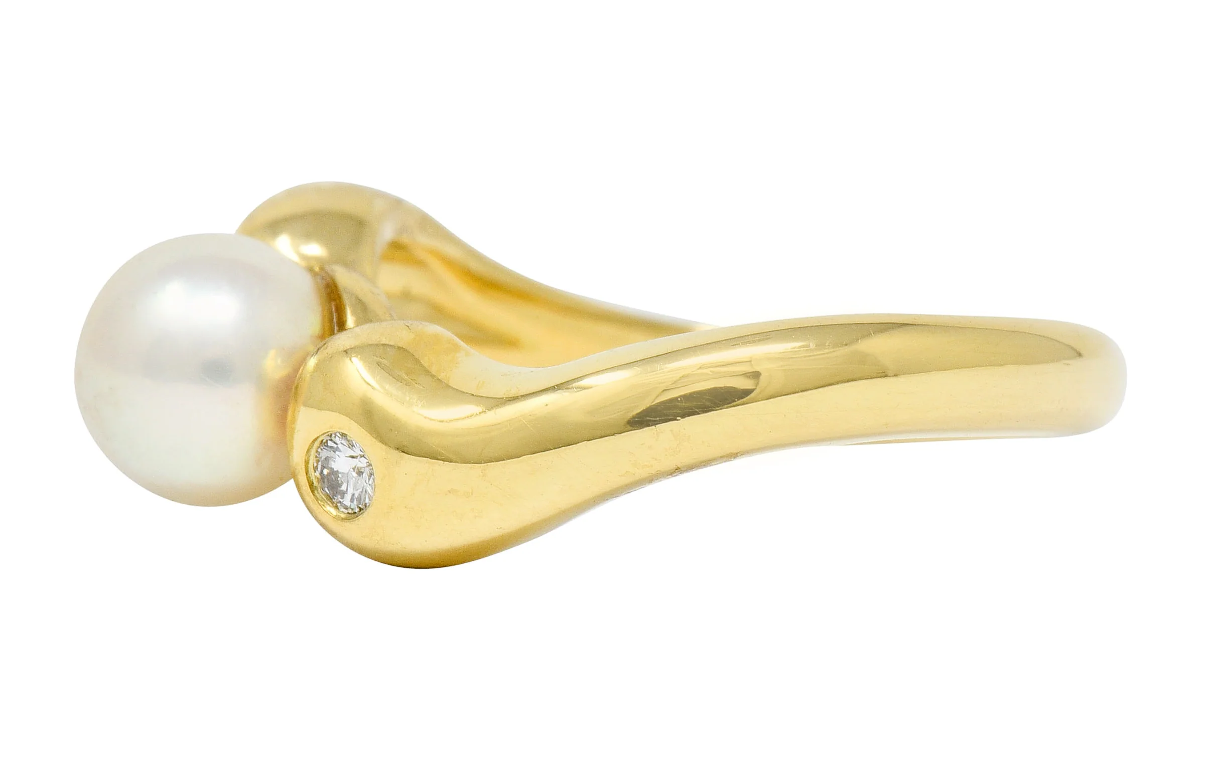 Mikimoto Diamond Cultured Pearl 18 Karat Gold Three Stone Ring - Image 5