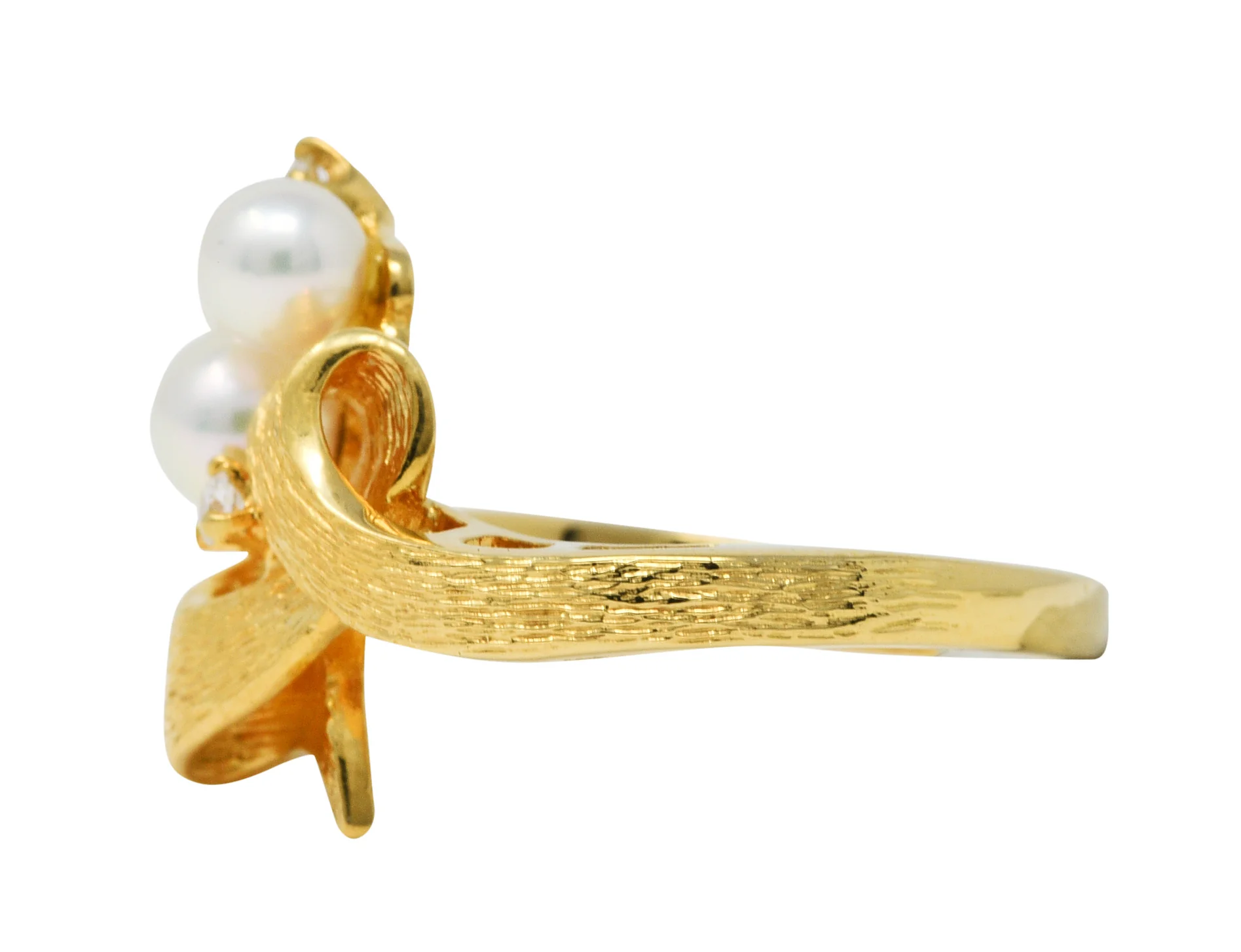 Mikimoto Diamond Pearl 18 Karat Gold Ribbon Ring - Image 5