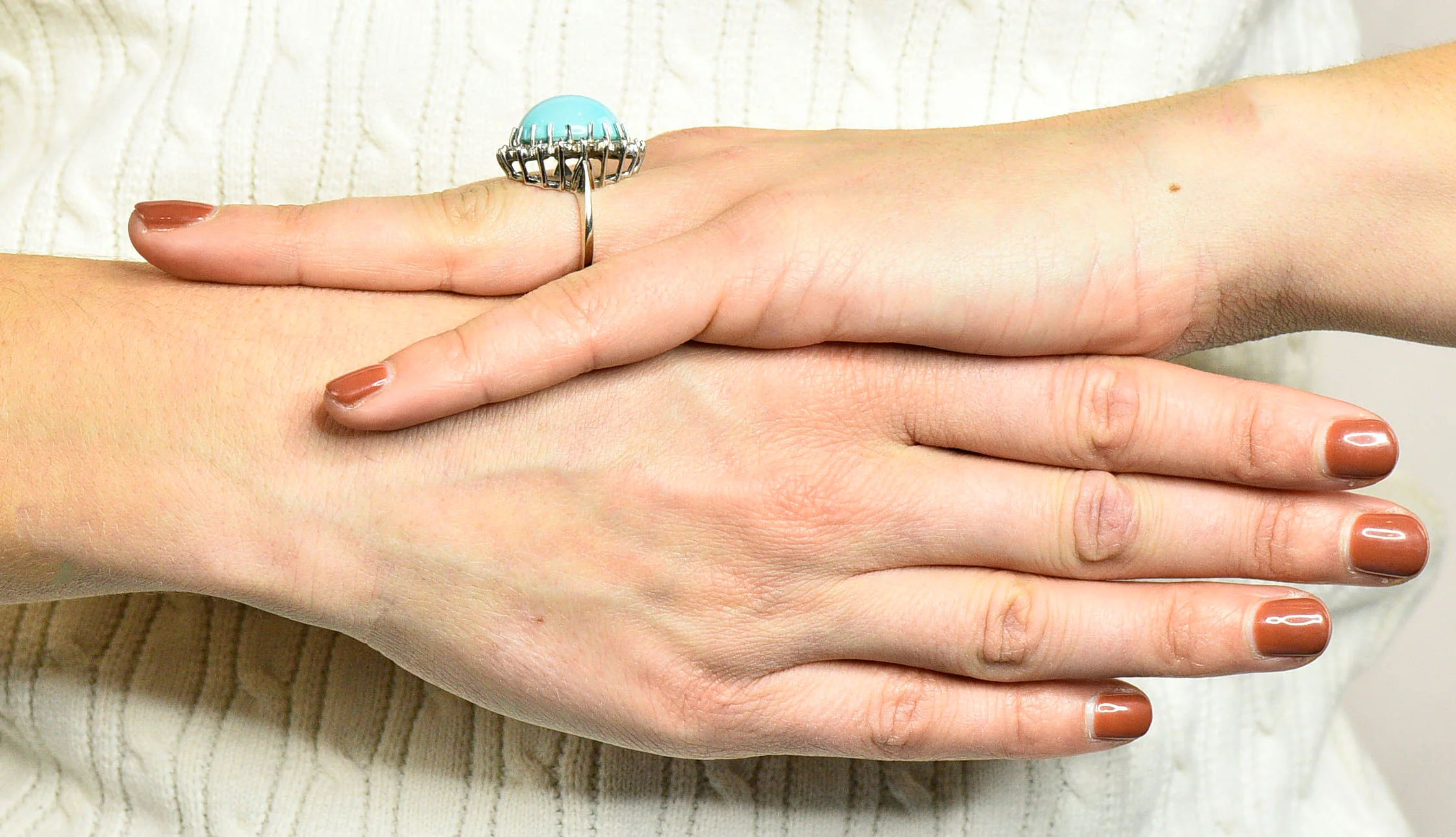 Modern Turquoise Diamond 14 Karat White Gold Cluster Ring - Image 10