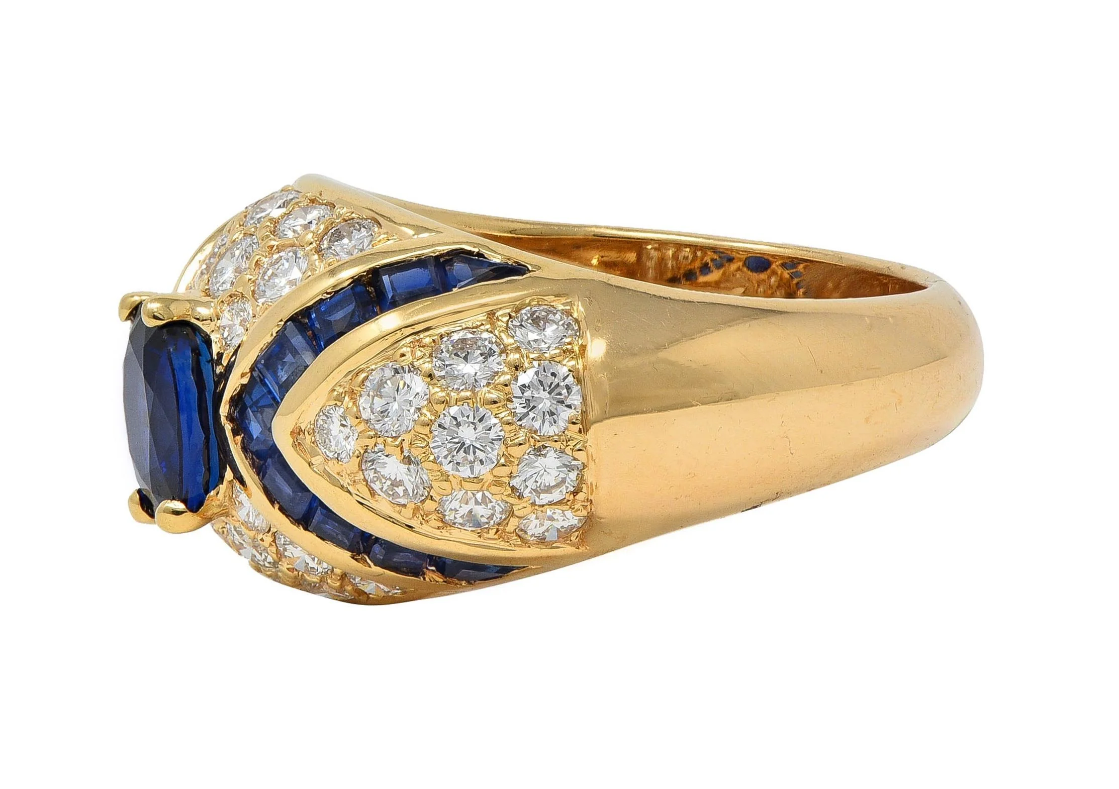 Oscar Heyman 1980's Sapphire Diamond 18 Karat Yellow Gold Vintage Bombé Ring - Image 4