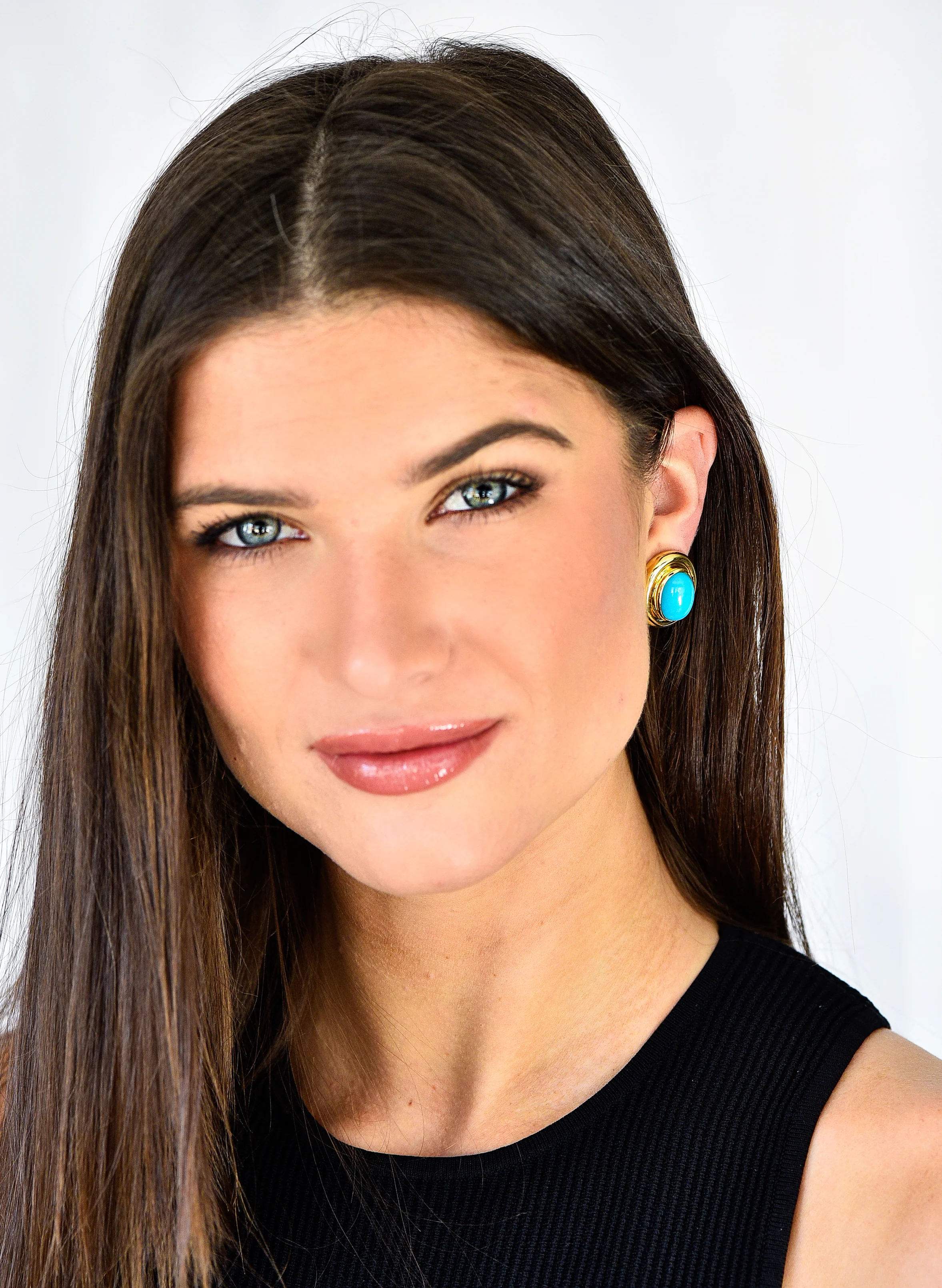 Paloma Picasso Tiffany & Co. 1980's Turquoise 18 Karat Yellow Gold Cabochon Vintage Earrings - Image 4