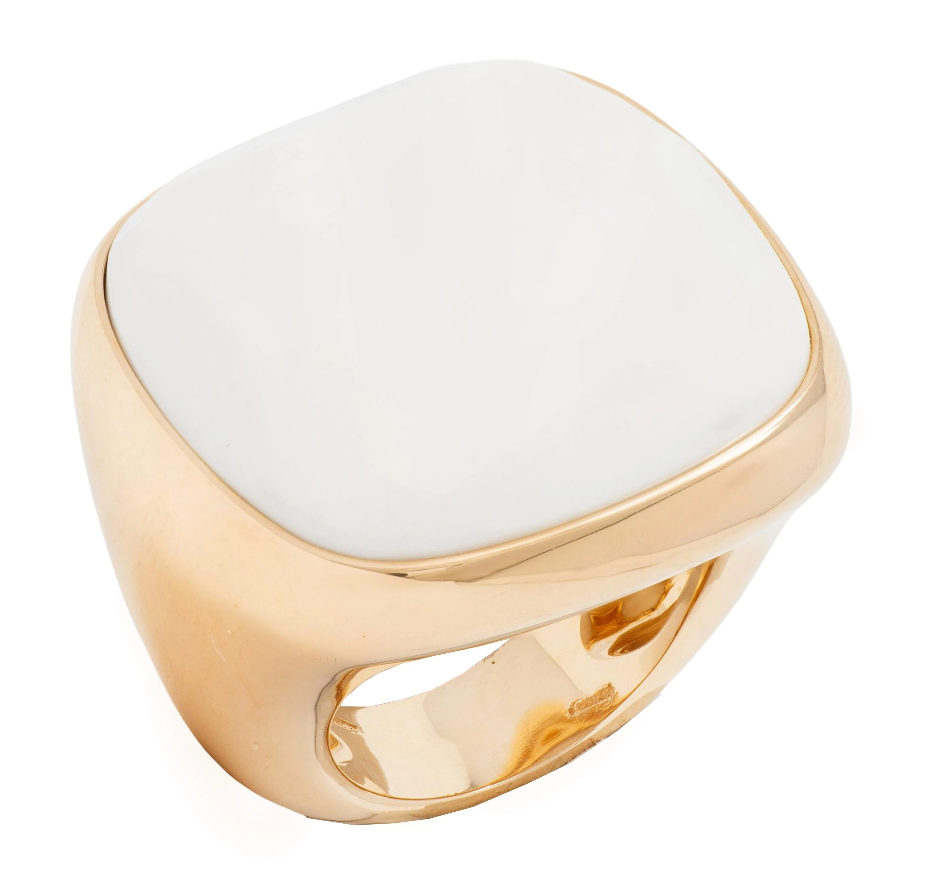Pomellato Contemporary White Chalcedony 18 Karat Yellow Gold Faceted Cocktail Ring